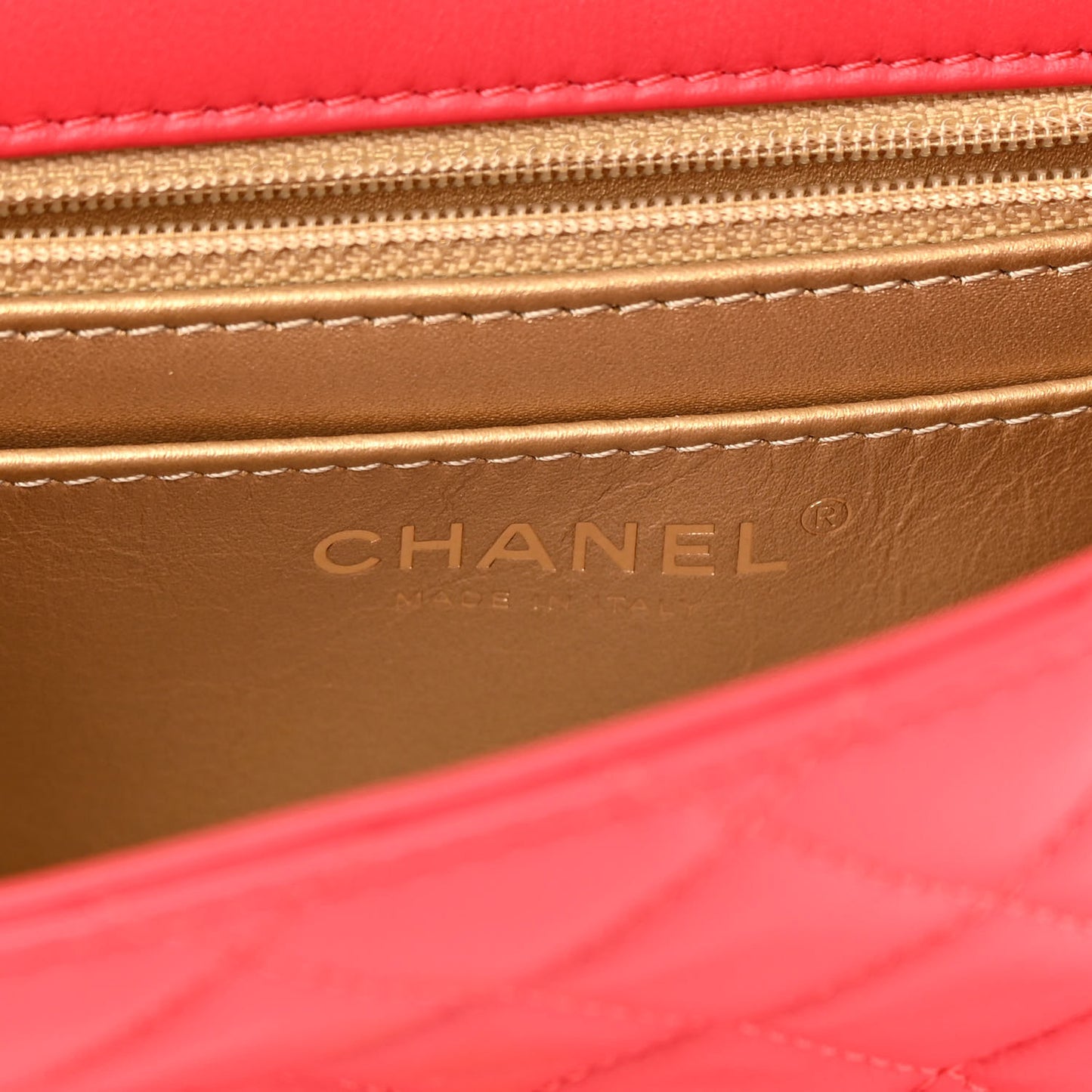 Lambskin Quilted Mini Pearl Crush Flap Red