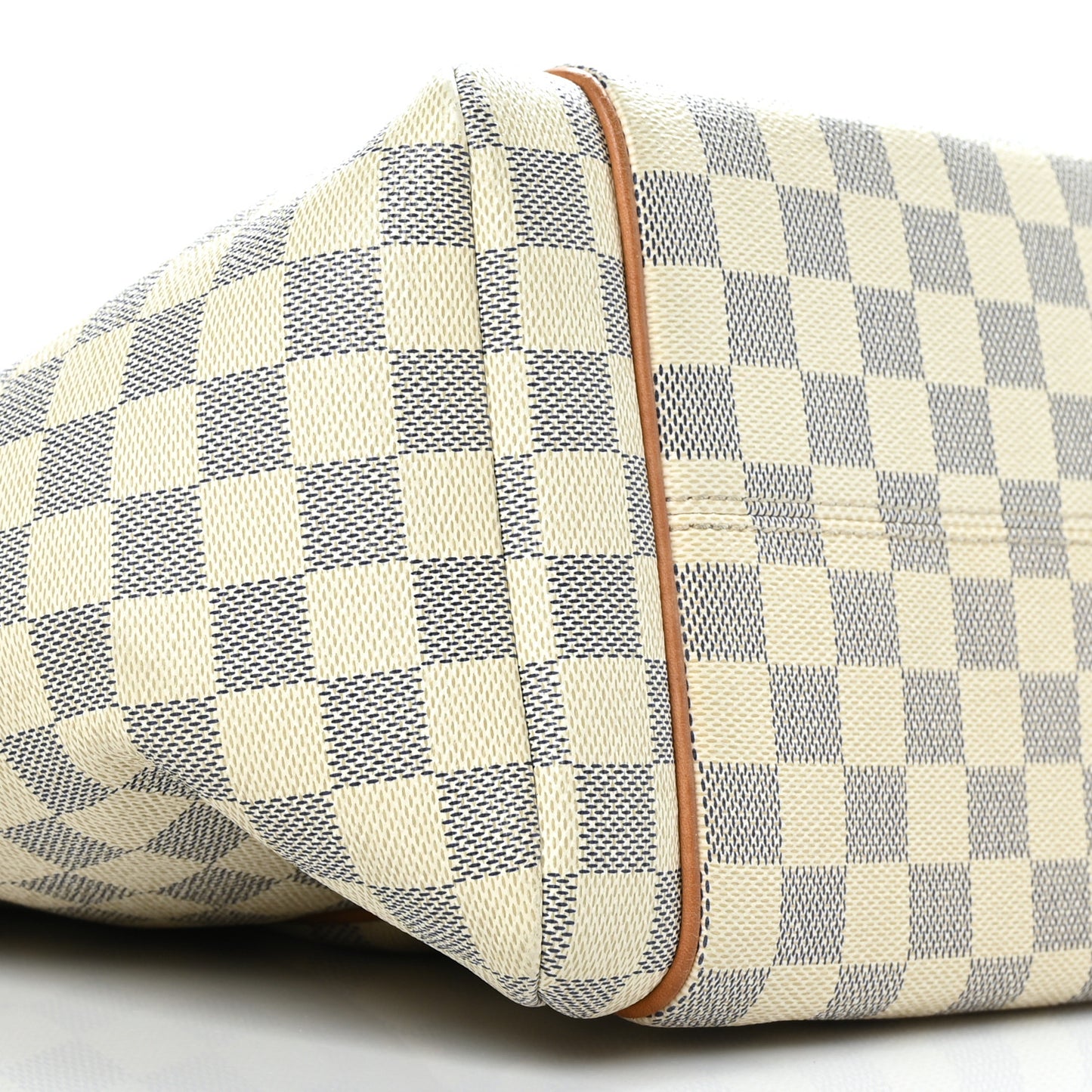 Damier Azur Totally MM