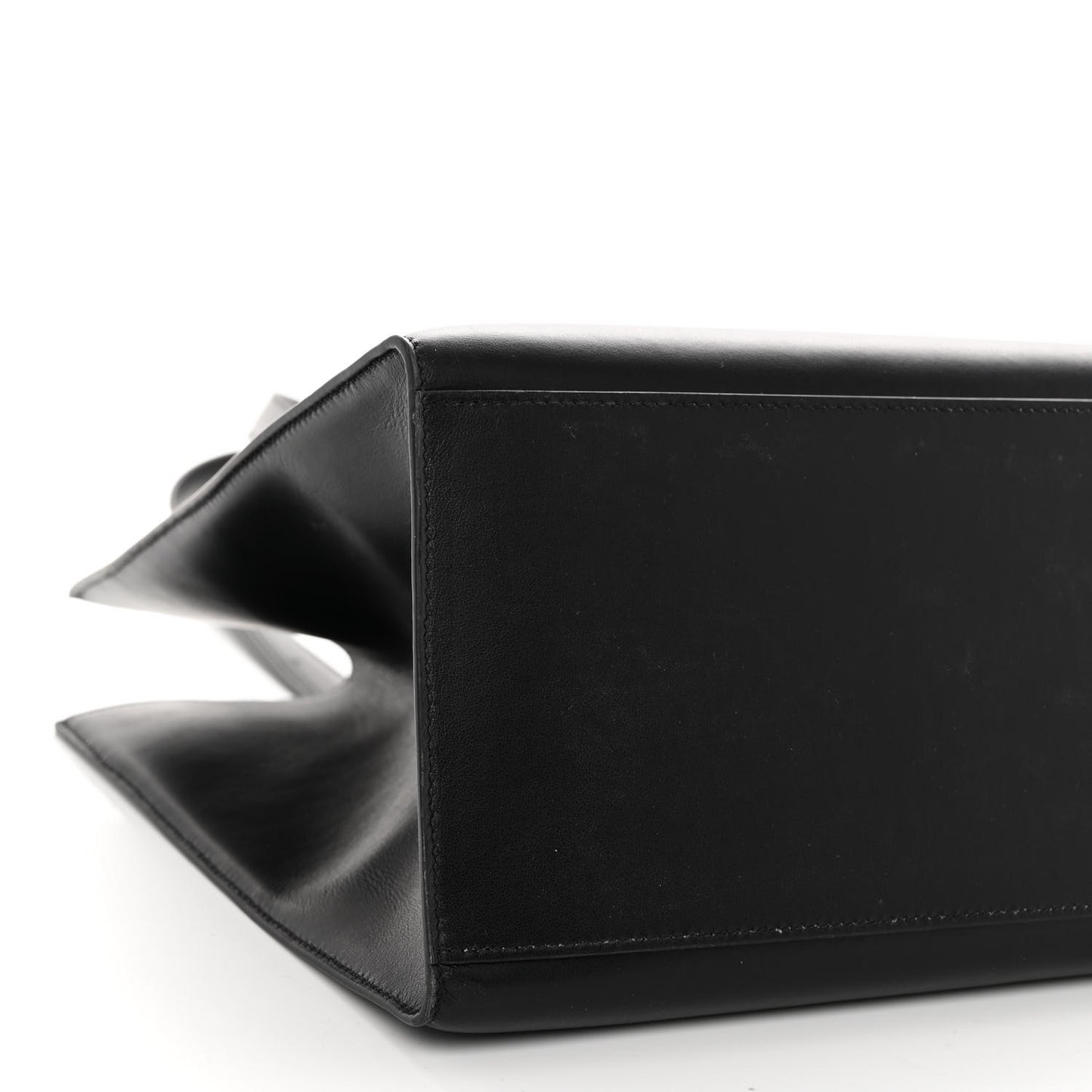 Smooth Calfskin Cabas 16 Bag Black