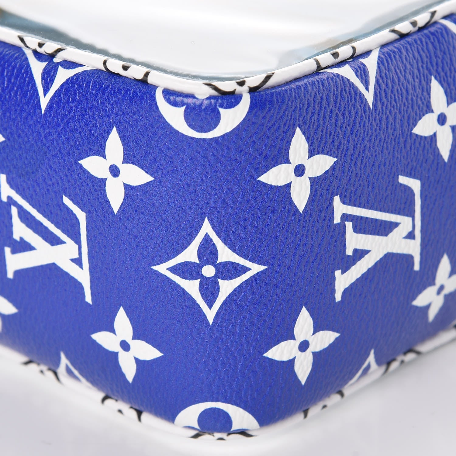 Louis Vuitton Monogram Giant Portofino Beach Pouch Blue 8 of 9