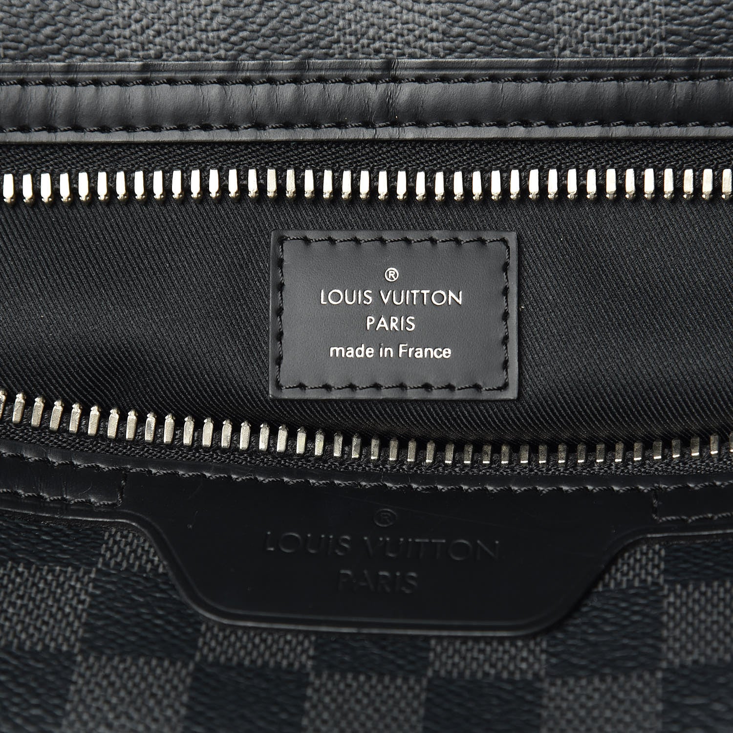 Louis Vuitton Damier Graphite Hunter Messenger 6 of 9