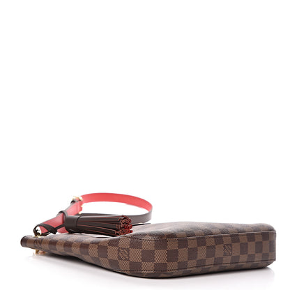 Louis Vuitton Damier Ebene South Bank Besace 4 of 10