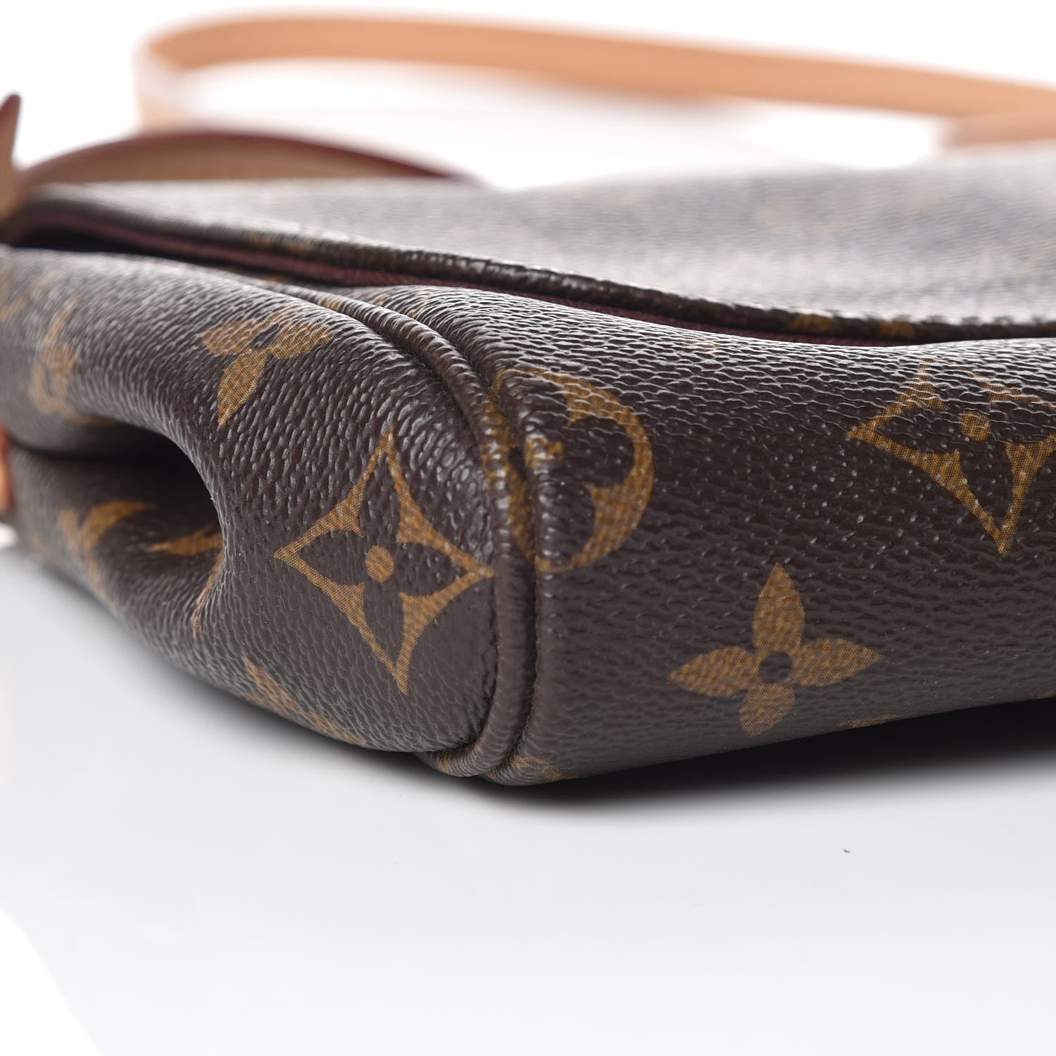 Louis Vuitton Monogram Favorite MM 8 of 10