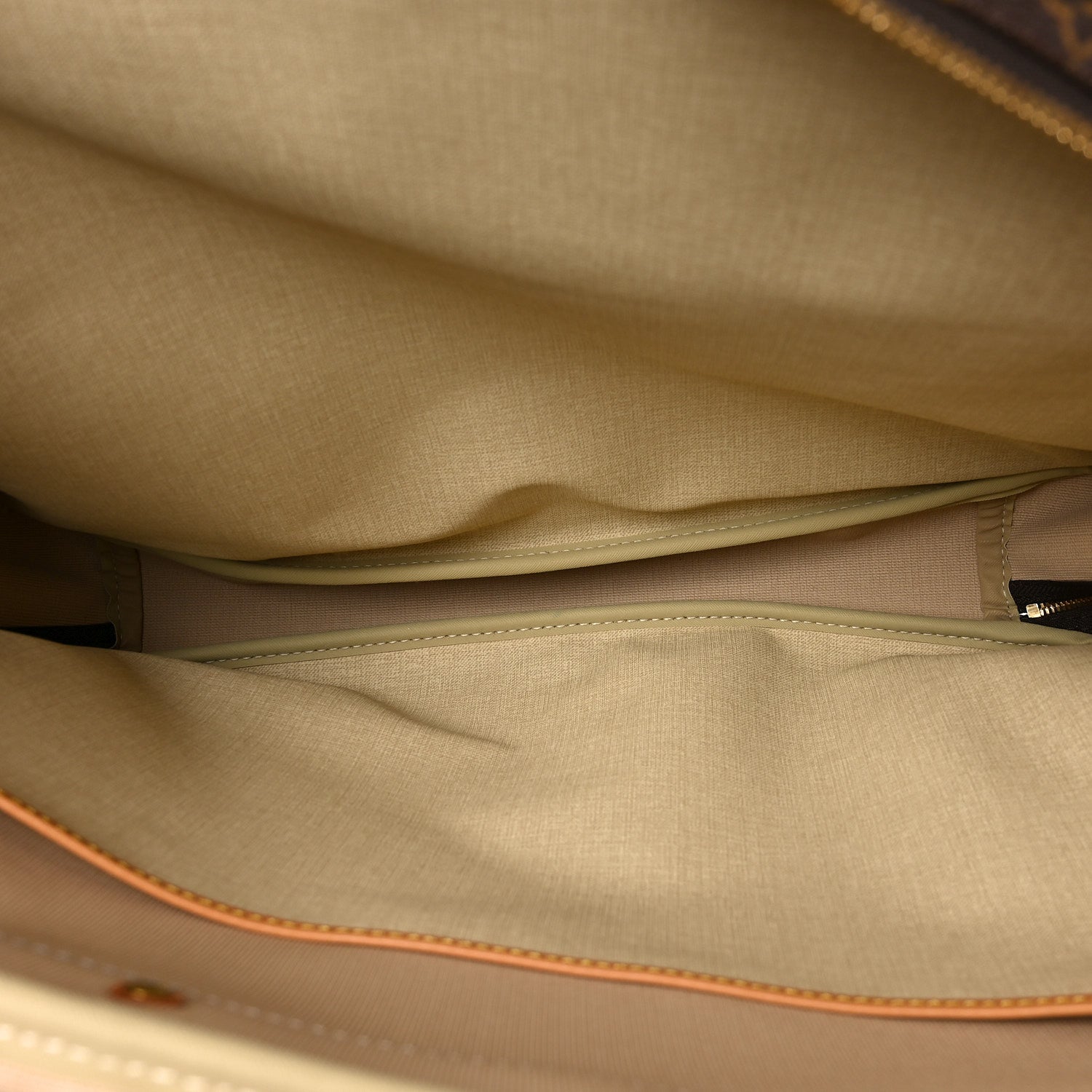 Louis Vuitton Monogram Alize 24 Heures Luggage 4 of 8