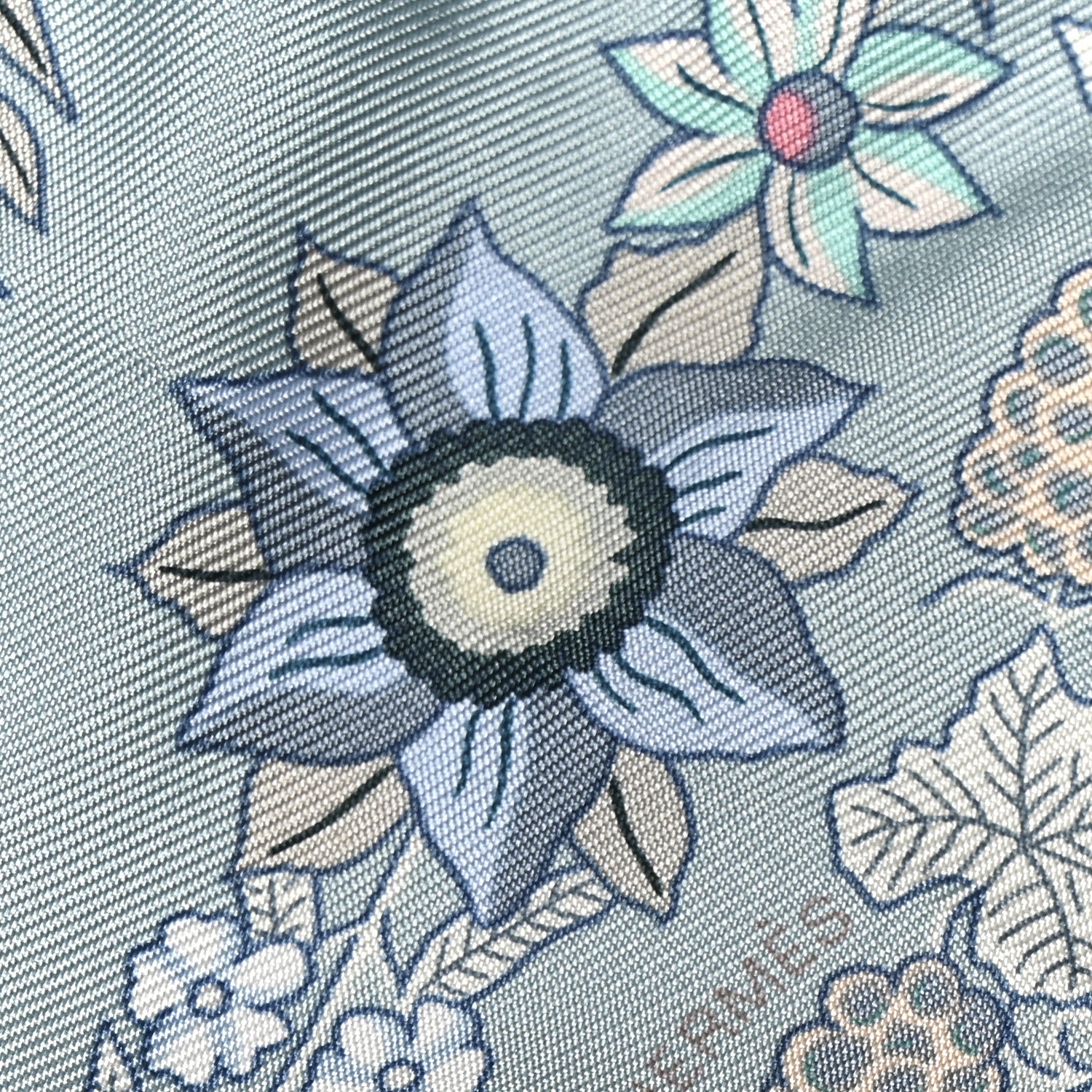 Hermes Silk Brides De Gala En Fleurs Scarf 90 White Bleu Glacier Vert 4 of 5