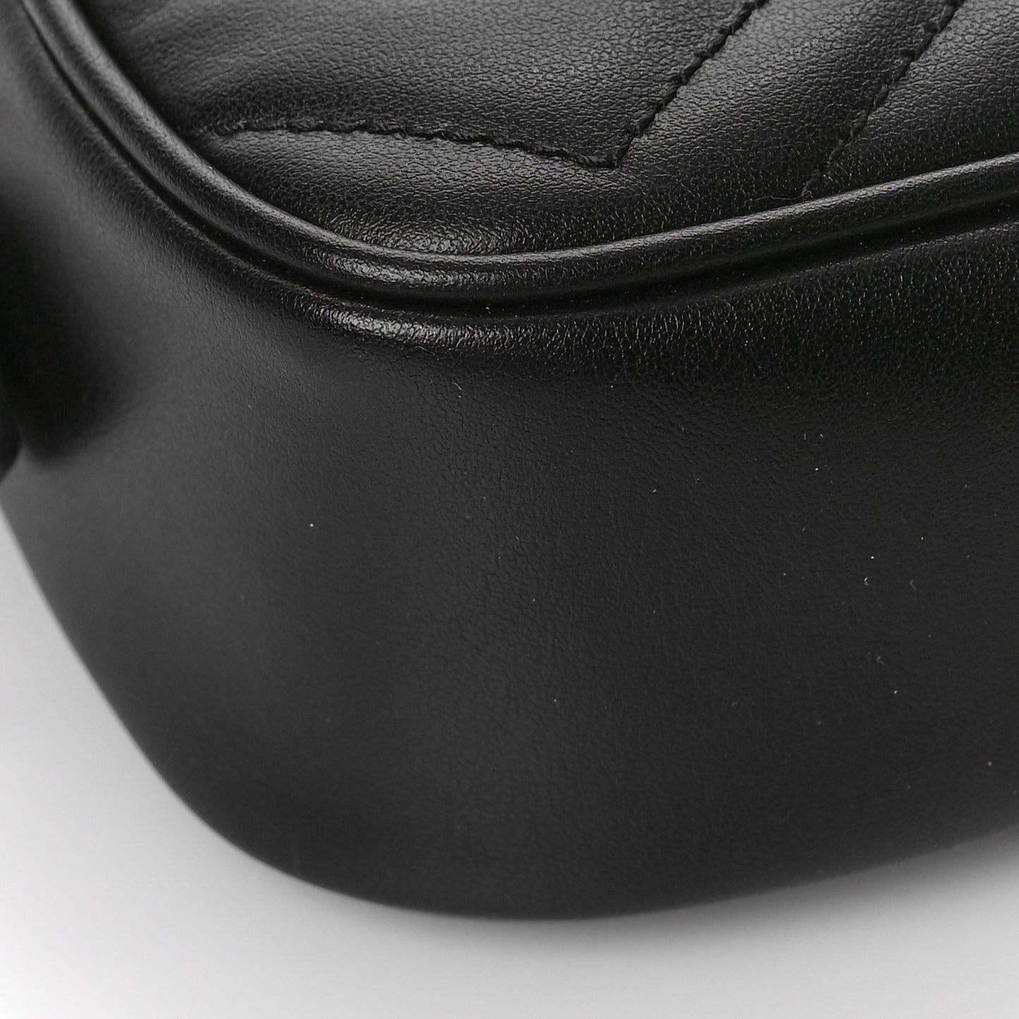 Calfskin Matelasse Mini GG Marmont Chain Shoulder Bag Black