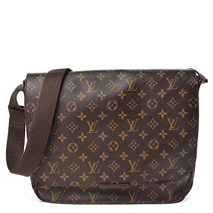 Louis Vuitton Monogram Beaubourg MM Messenger Bag 1 of 12