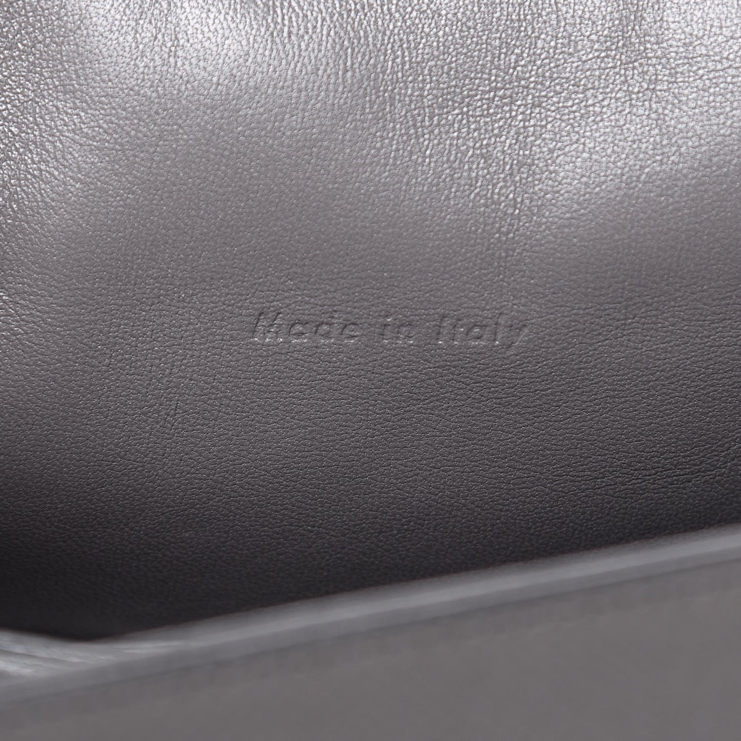 Grained Calfskin Medium Trotteur Light Anthracite