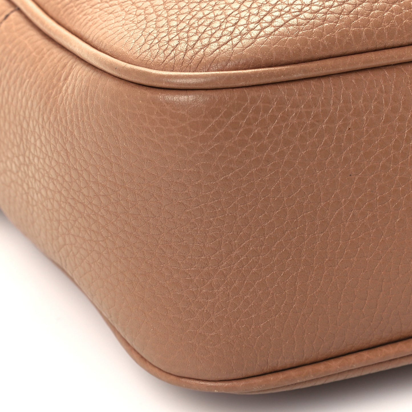 Pebbled Calfskin Small Soho Disco Bag Camelia