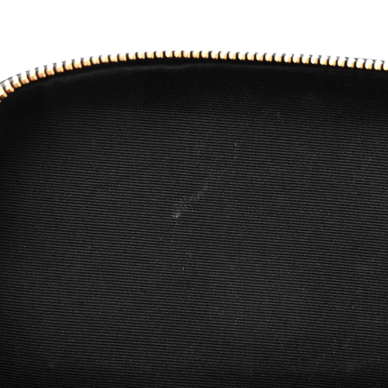 Saint Laurent Grained De Poudre Matelasse Monogram Vicky Camera Bag Black 12 of 13