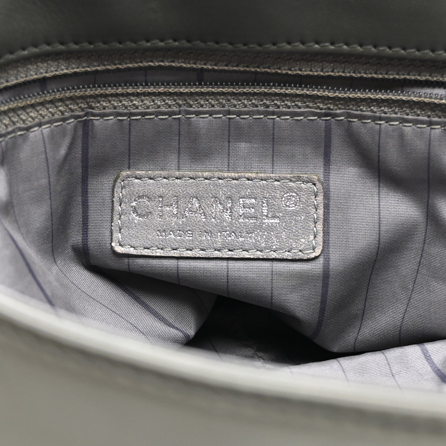Lambskin Studded CC East West Flap Grey