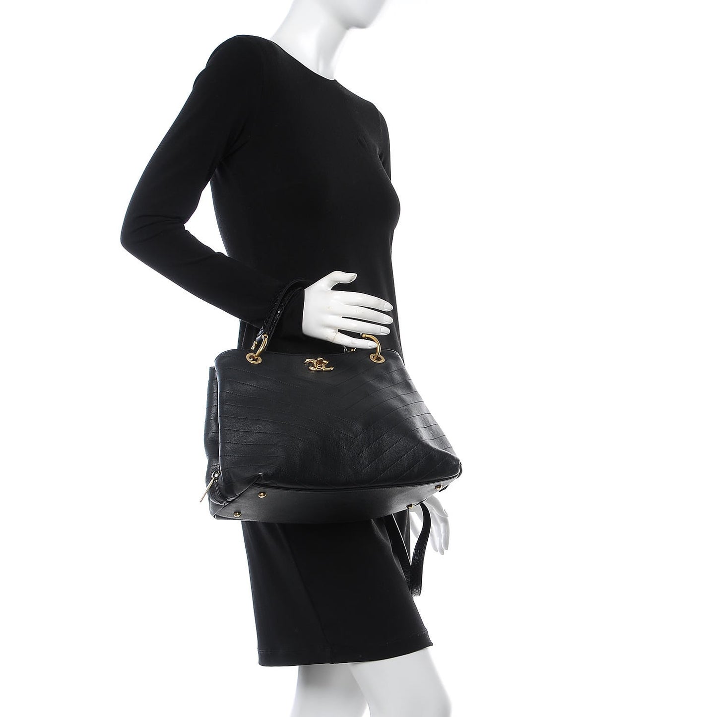 Calfskin Elaphe Stitched Large Chevron Chic Shopping Bag Black
