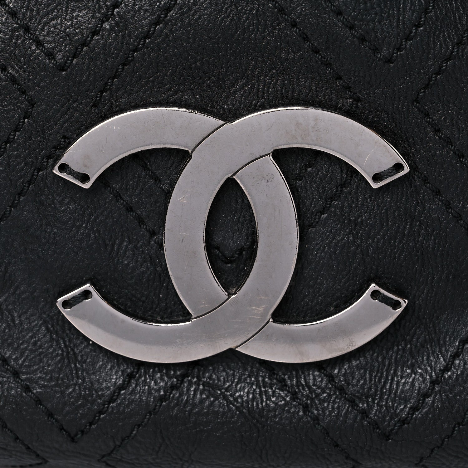 Chanel Calfskin Large Diamond Stitch Tote Black 24 of 25