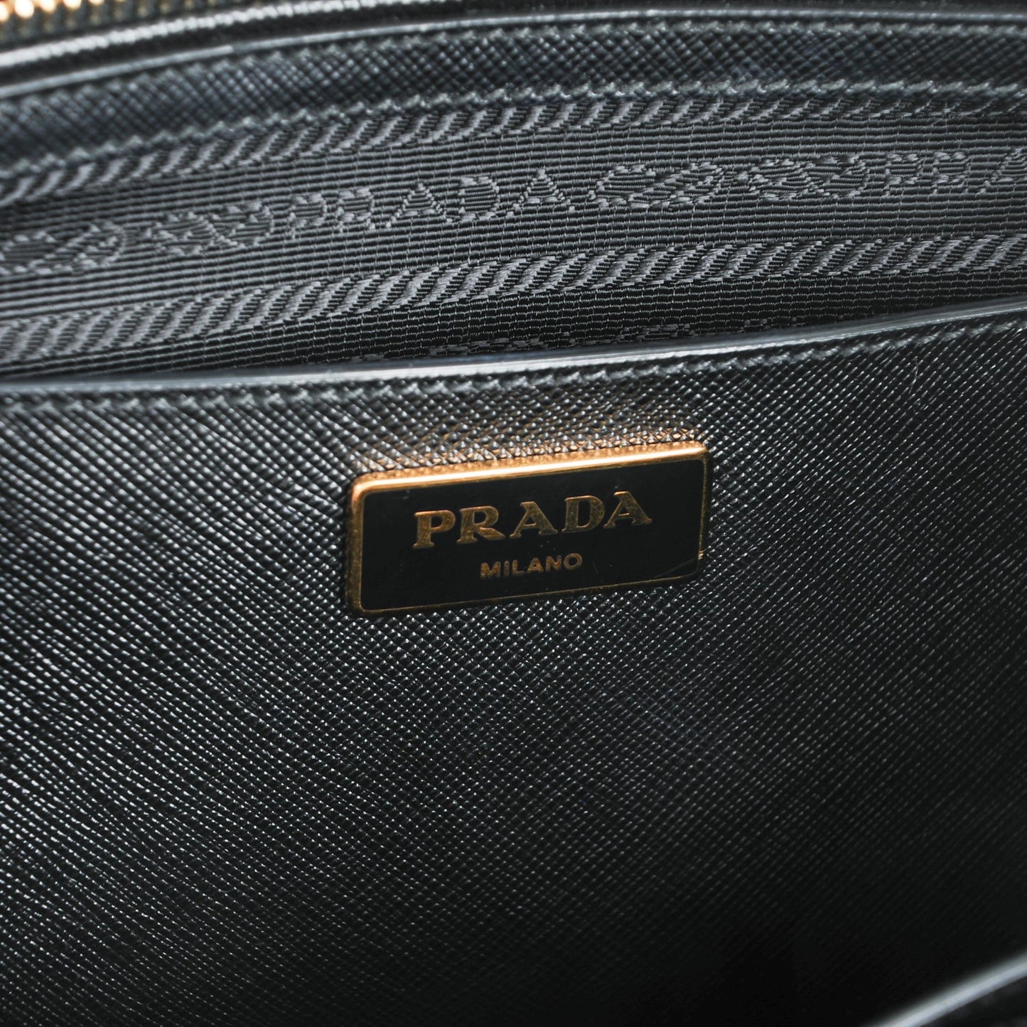 Saffiano Large Galleria Double Zip Tote Black