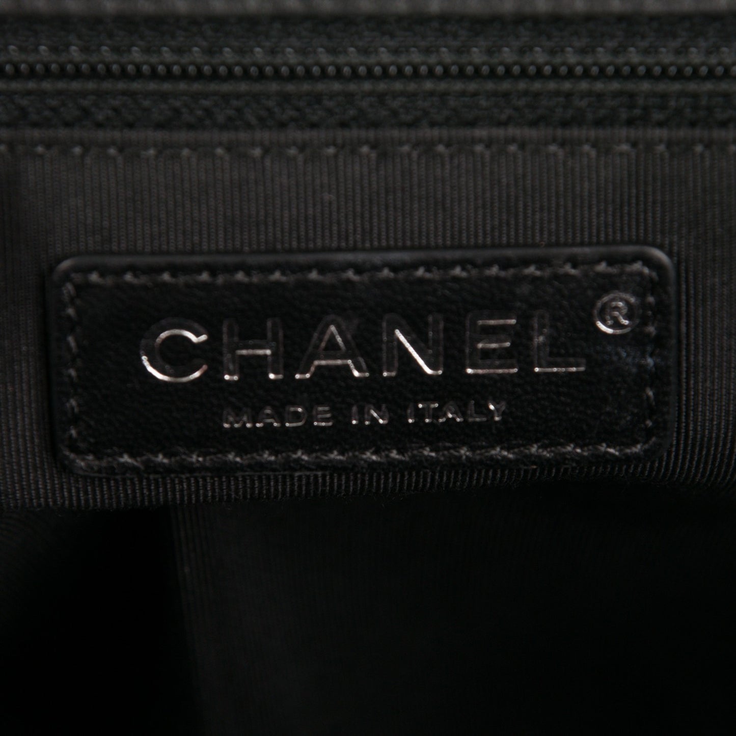 Calfskin Quilted Medium Frame In Chain Flap Black