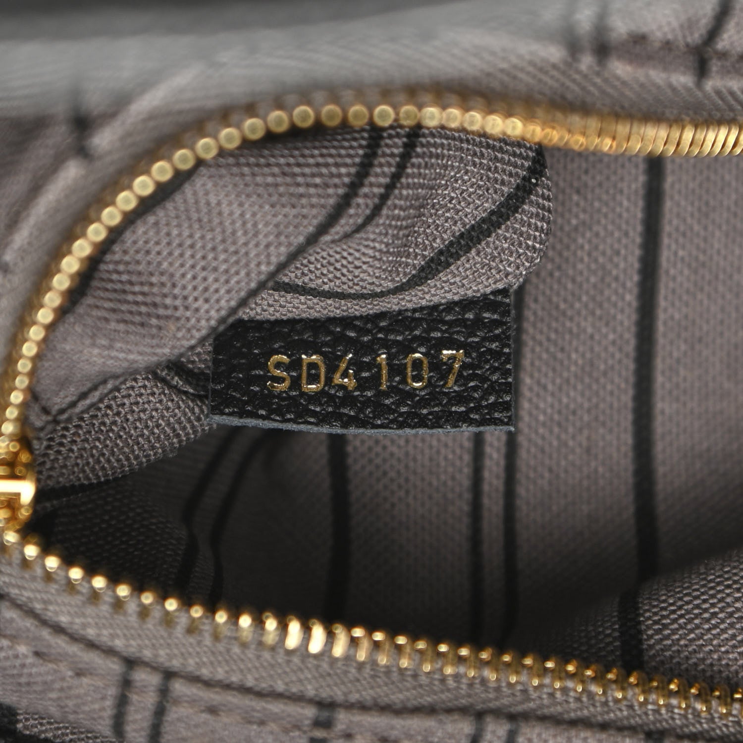 Louis Vuitton Empreinte Artsy MM Infini 8 of 11