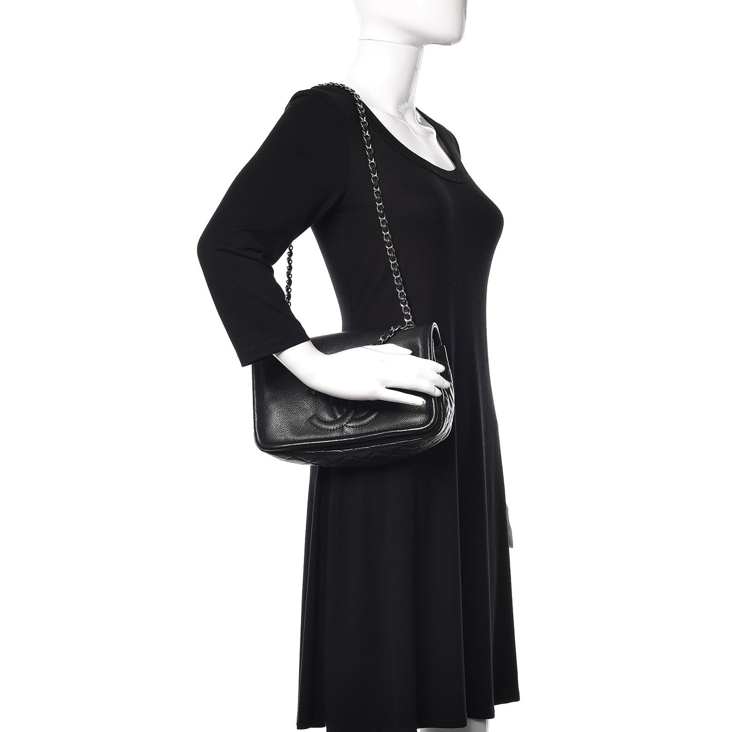 Caviar Medium Timeless CC Flap Black