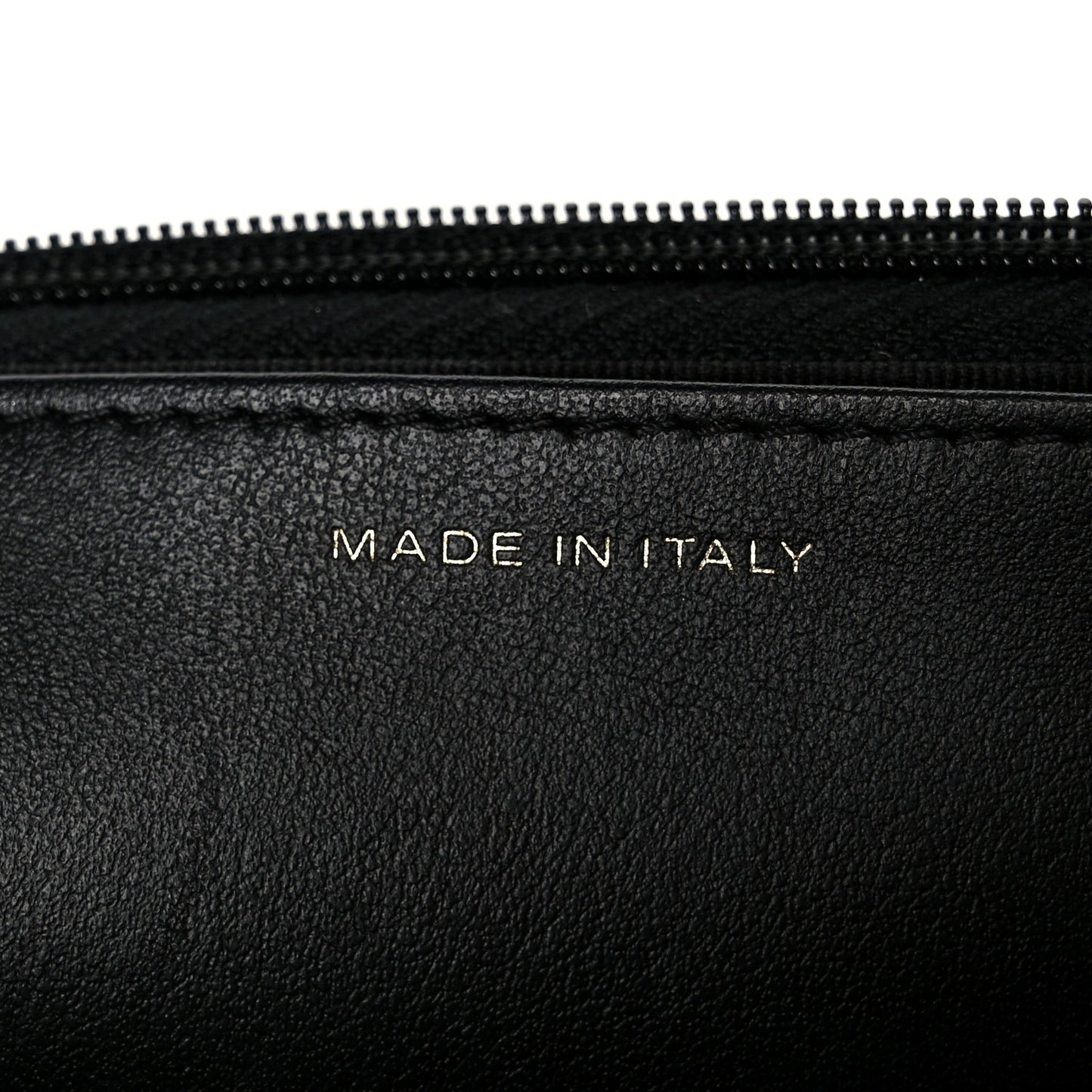 Patent Quilted Wallet On Chain WOC Black