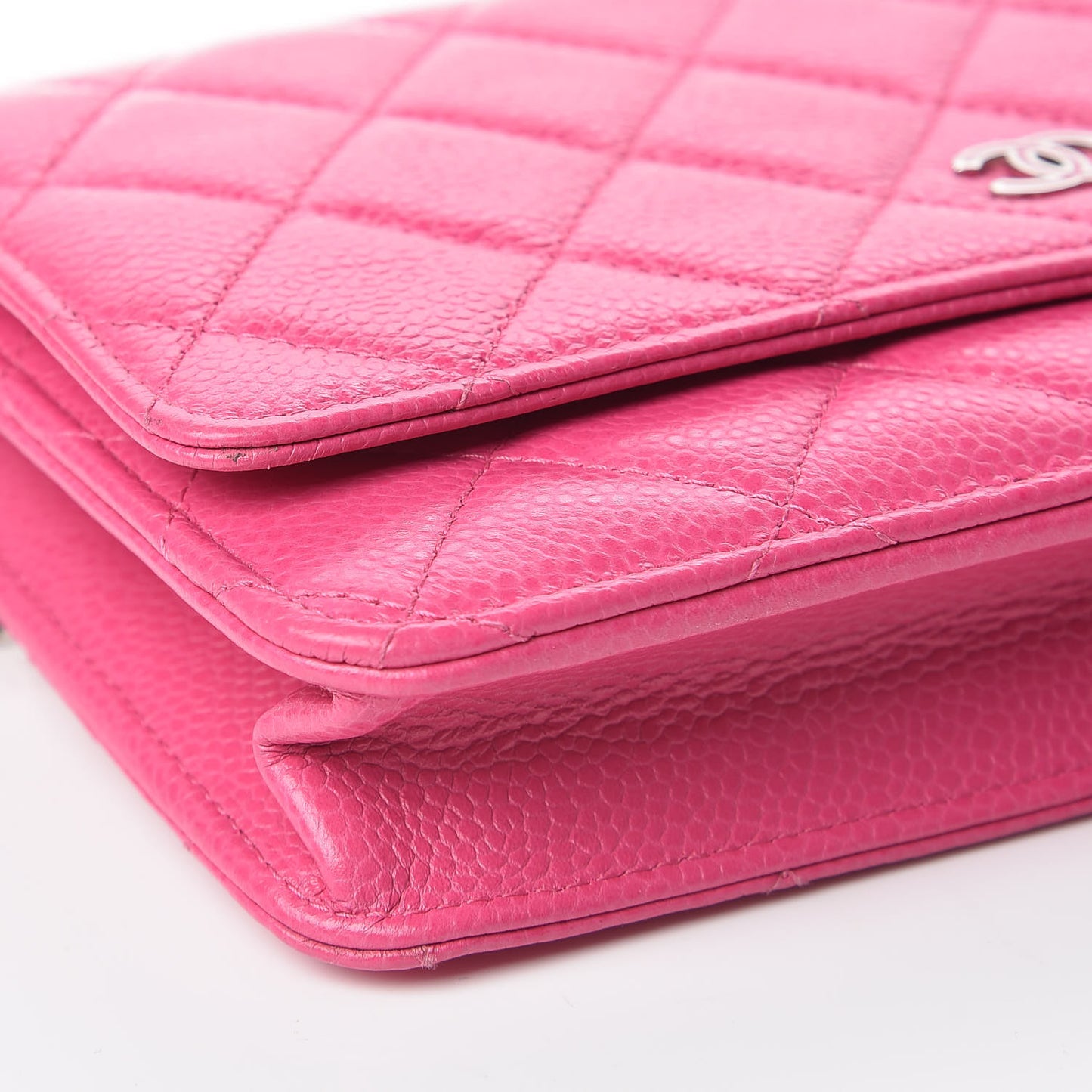Caviar Quilted Wallet on Chain WOC Pink