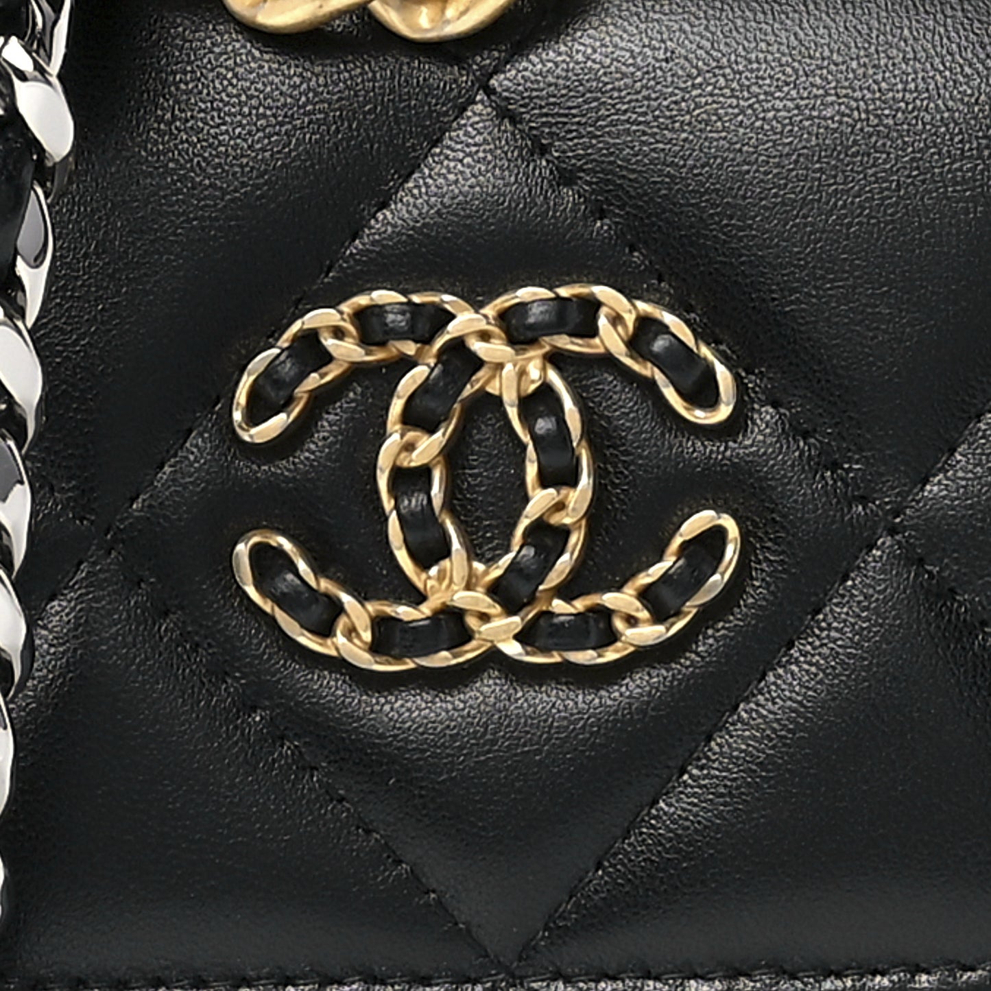 Lambskin Quilted Chanel 19 Phone Holder With Chain Black