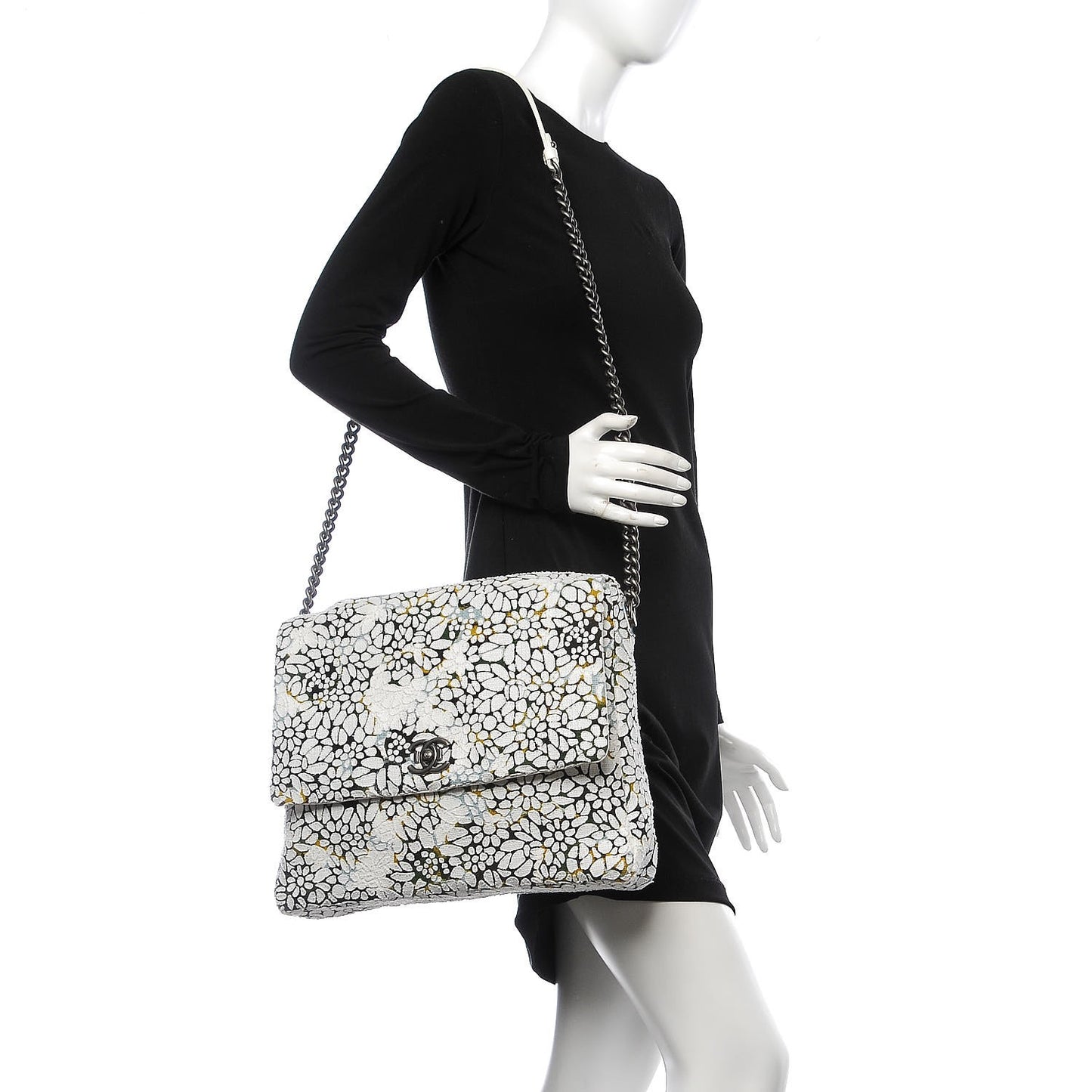 Tweed Calfskin Floral Messenger Flap Green Black White