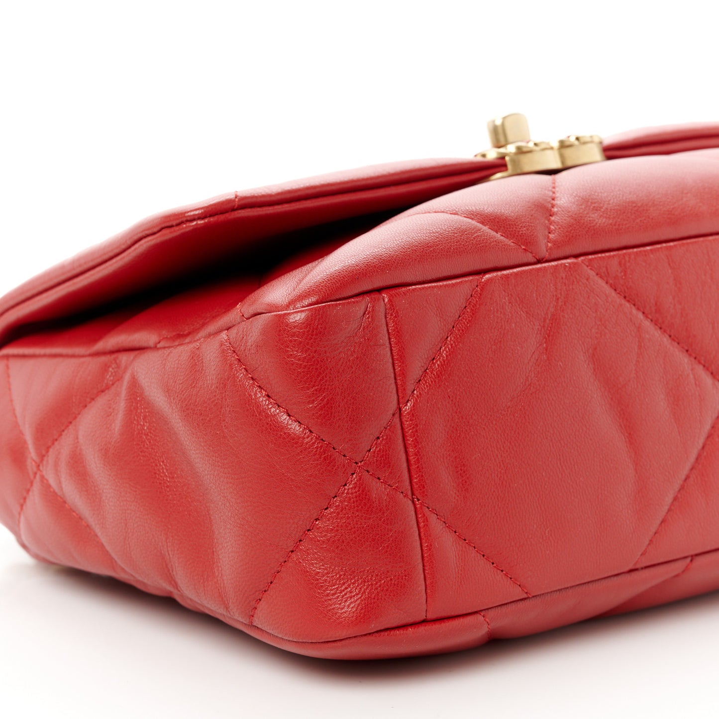 Goatskin Quilted Medium Chanel 19 Flap Red