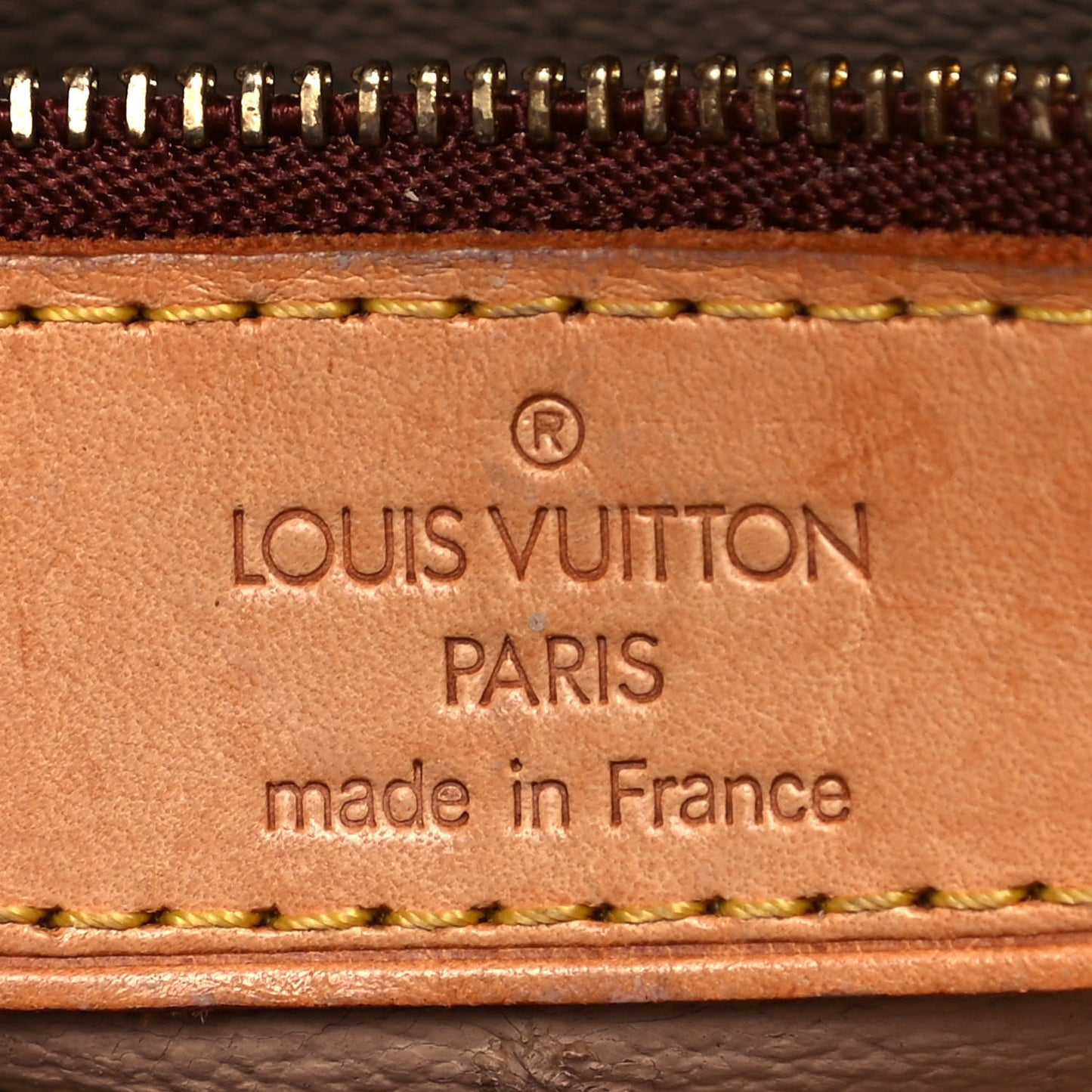 Monogram Petit Bucket 23