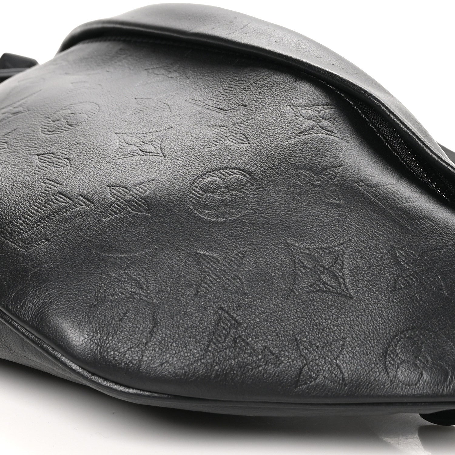 Louis Vuitton Calfskin Monogram Shadow Discovery Bumbag Black 9 of 9