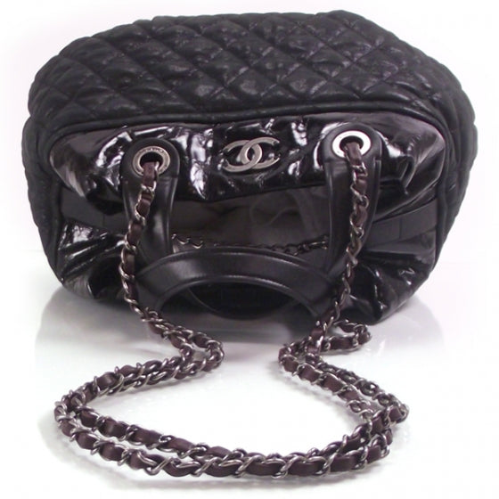 Chanel Leather Quilted Shoulder Bag 5 of 11