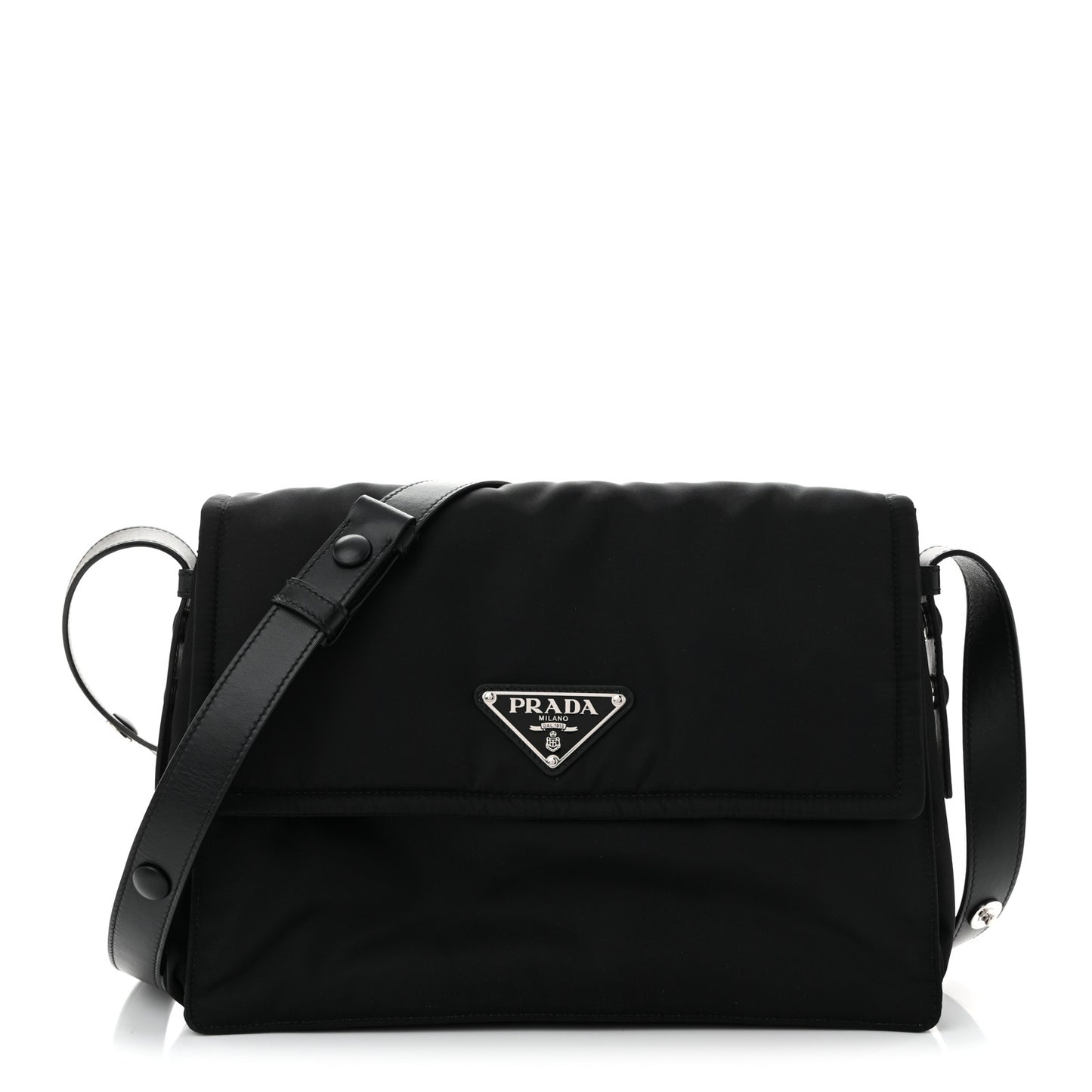 Re-Nylon Padded Medium Traveller Black
