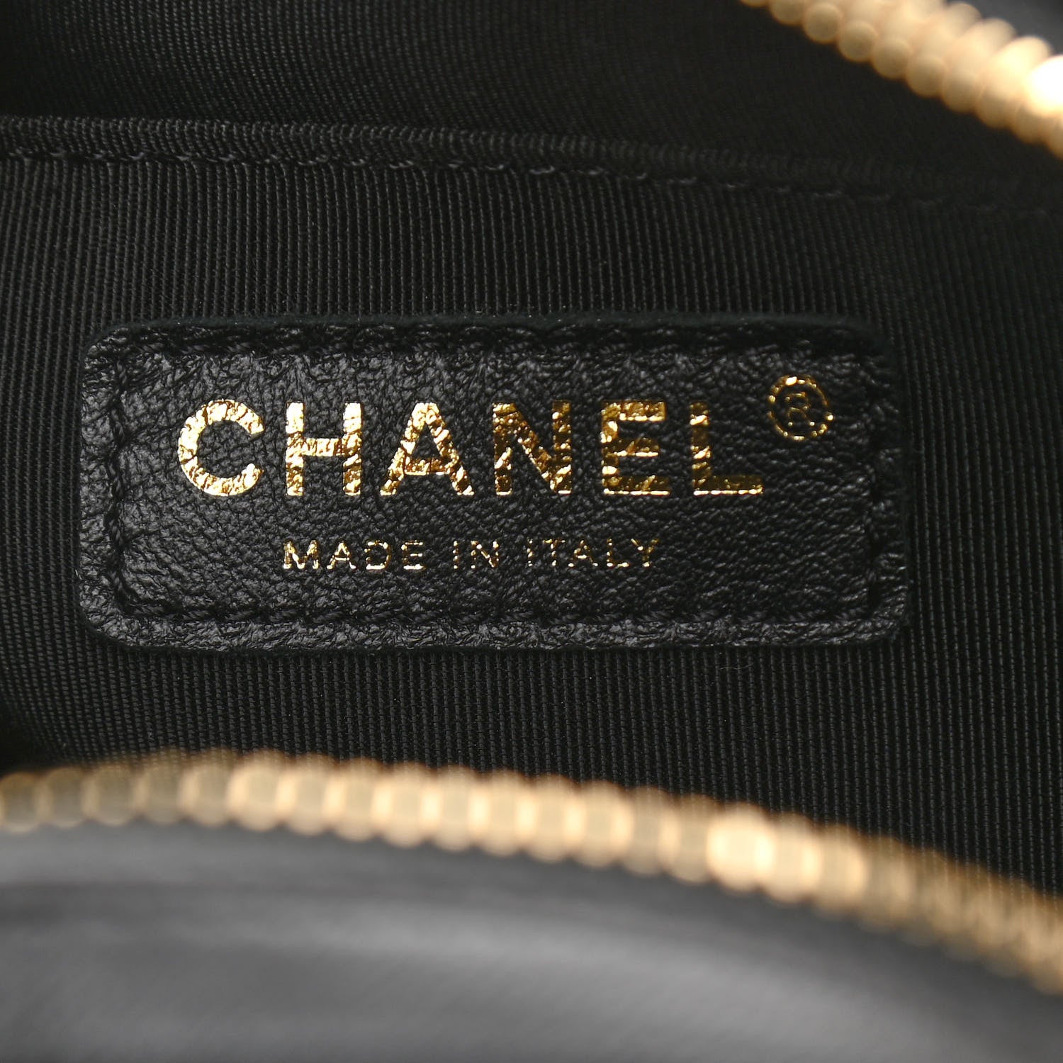 Chanel Lambskin Quilted Studded Quilted Vanity Case With Chain Black 6 of 10