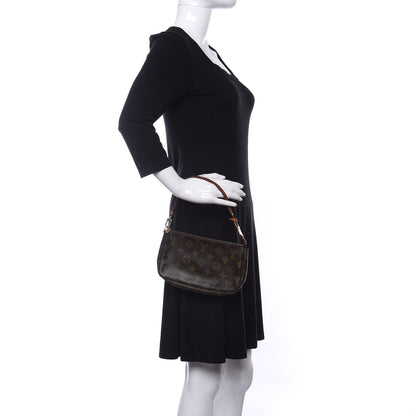 Louis Vuitton Monogram Pochette Accessories 2 of 13