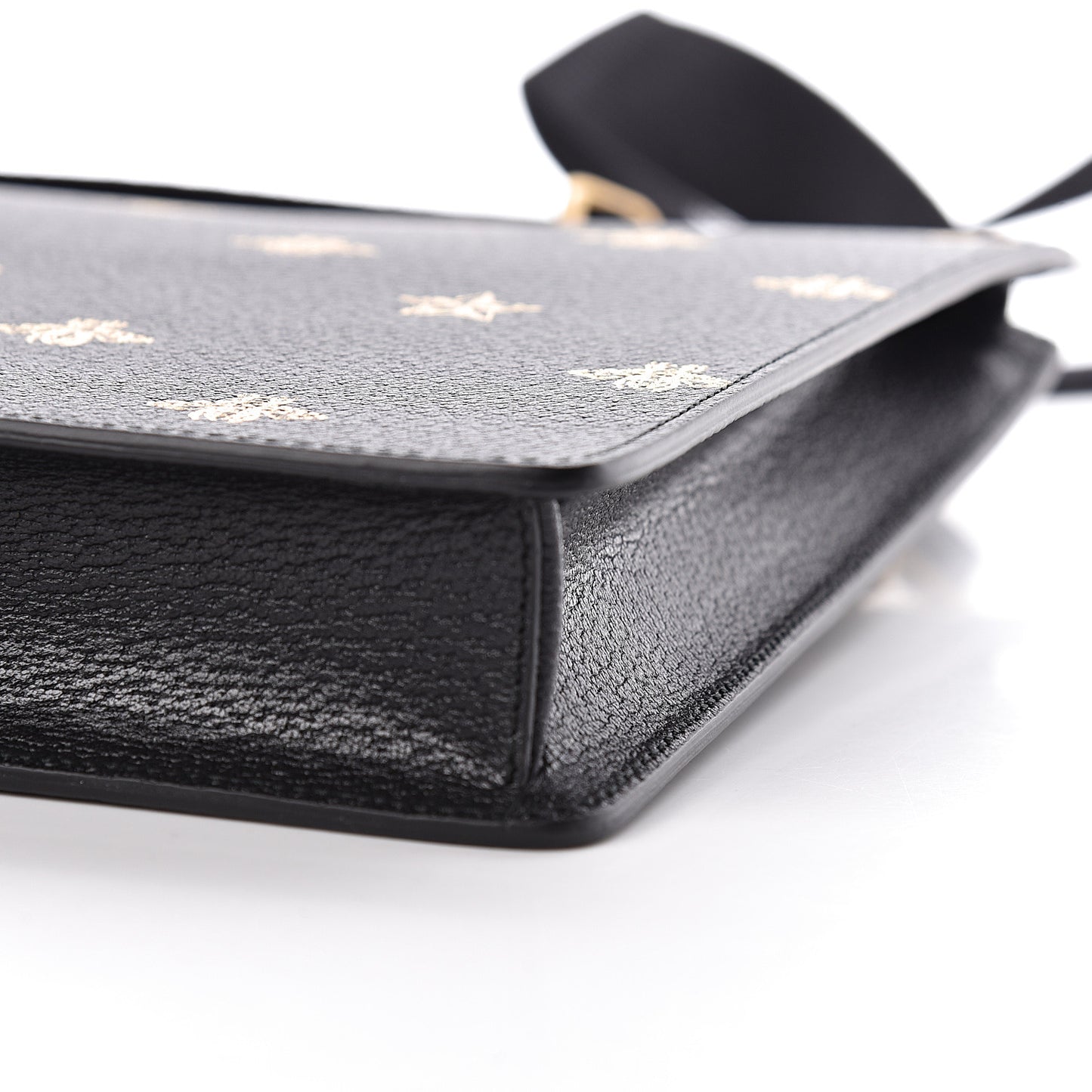 Grained Calfskin Bee Star Messenger Black