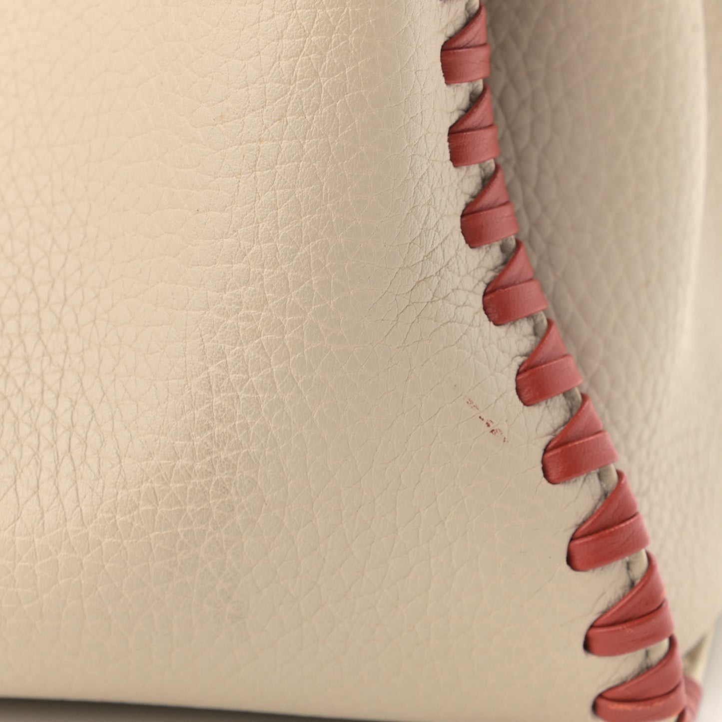 Heavy Grain Braided Edge Iris Tote Chalk