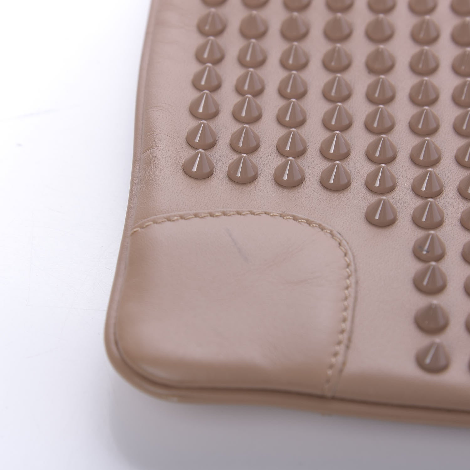 Christian Louboutin Calfskin Studded Loubiposh Chain Clutch Nude 11 of 13