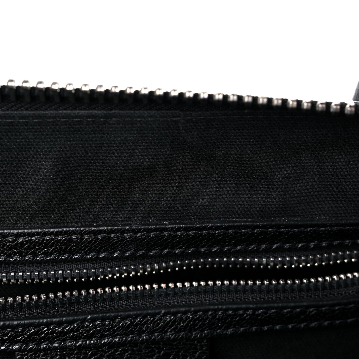 Sugar Goatskin Medium Antigona Black