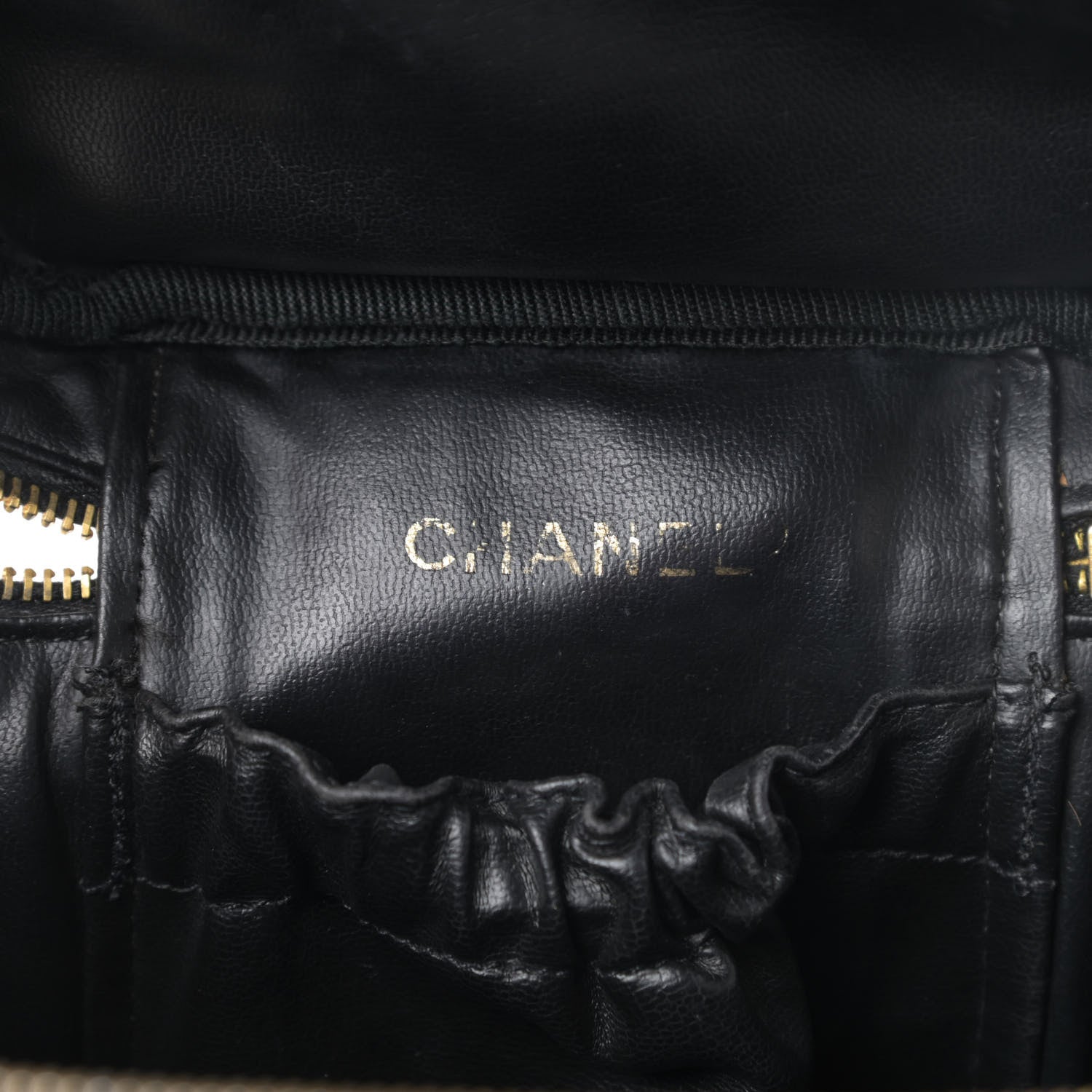 Chanel Patent Vanity Cosmetic Case Black 6 of 13