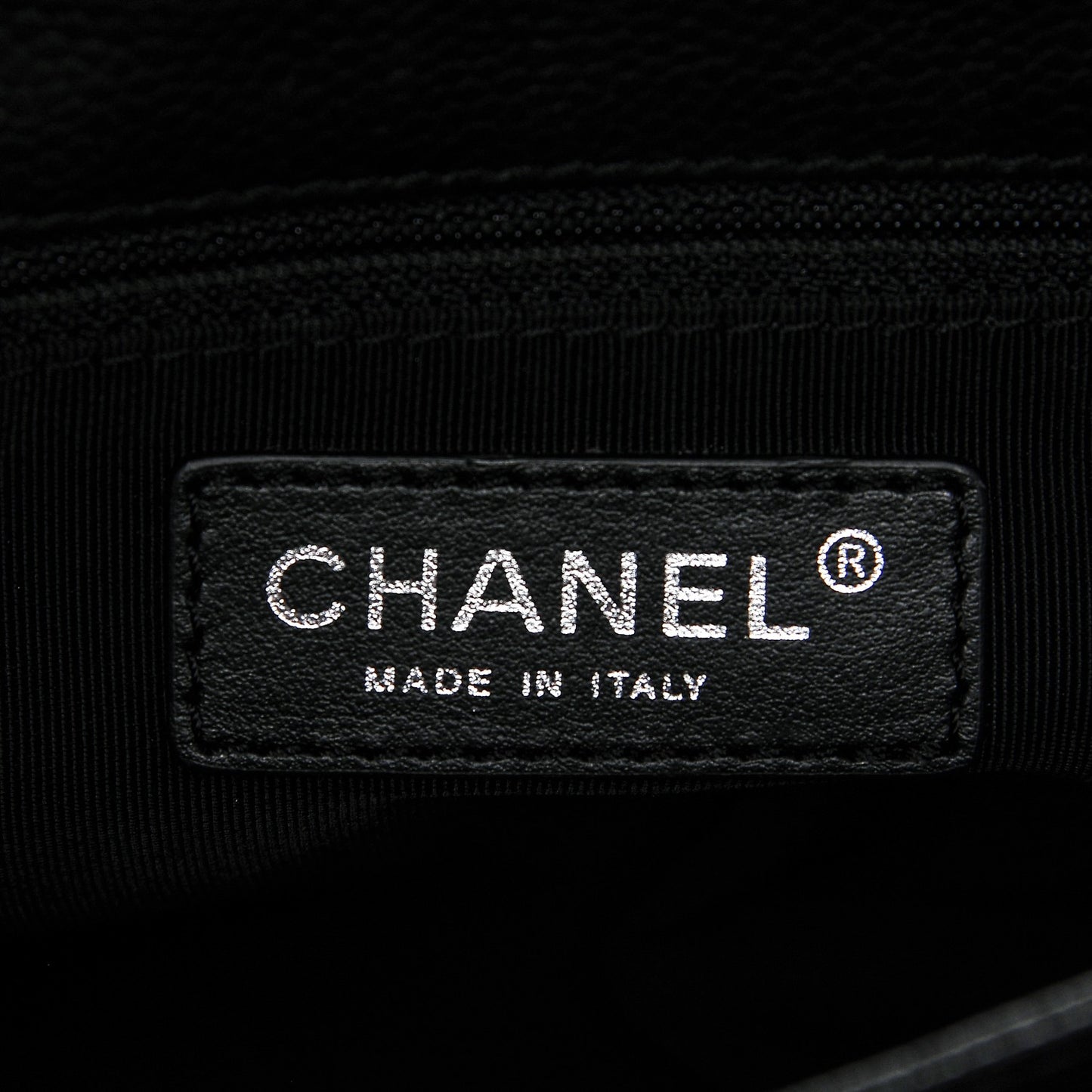 Caviar Quilted Small Rock In Rome Flap Black