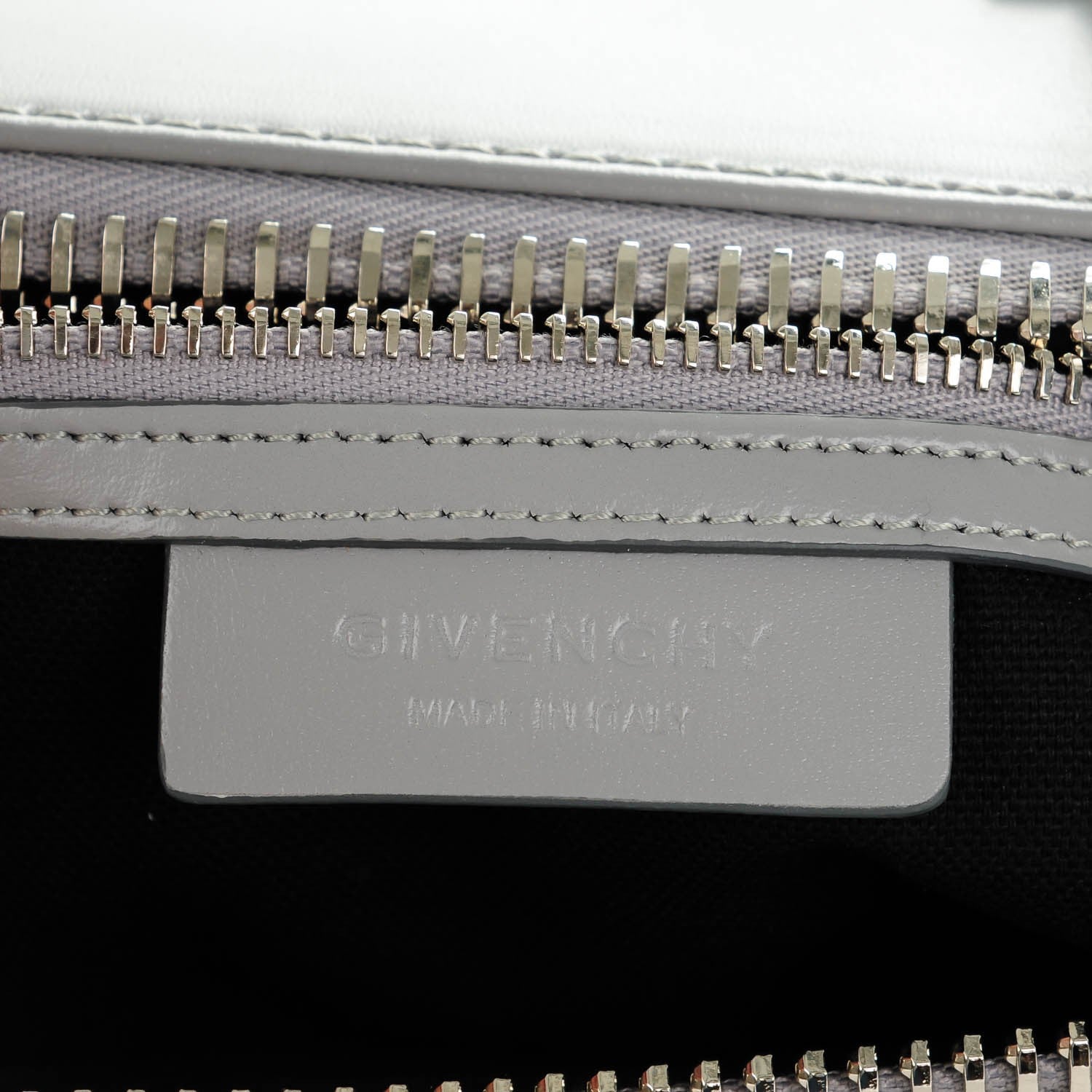 Givenchy Shiny Lord Calfskin Small Antigona Pearl Grey 6 of 7