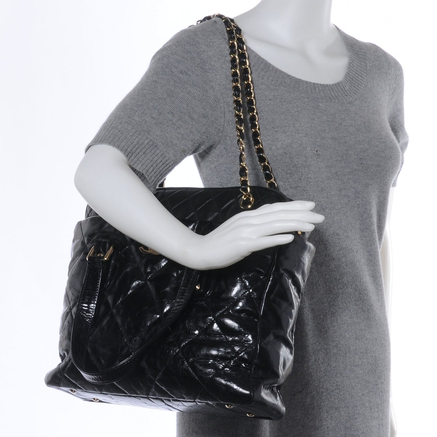 Chanel Glazed Calfskin Portobello Tote Black 2 of 8