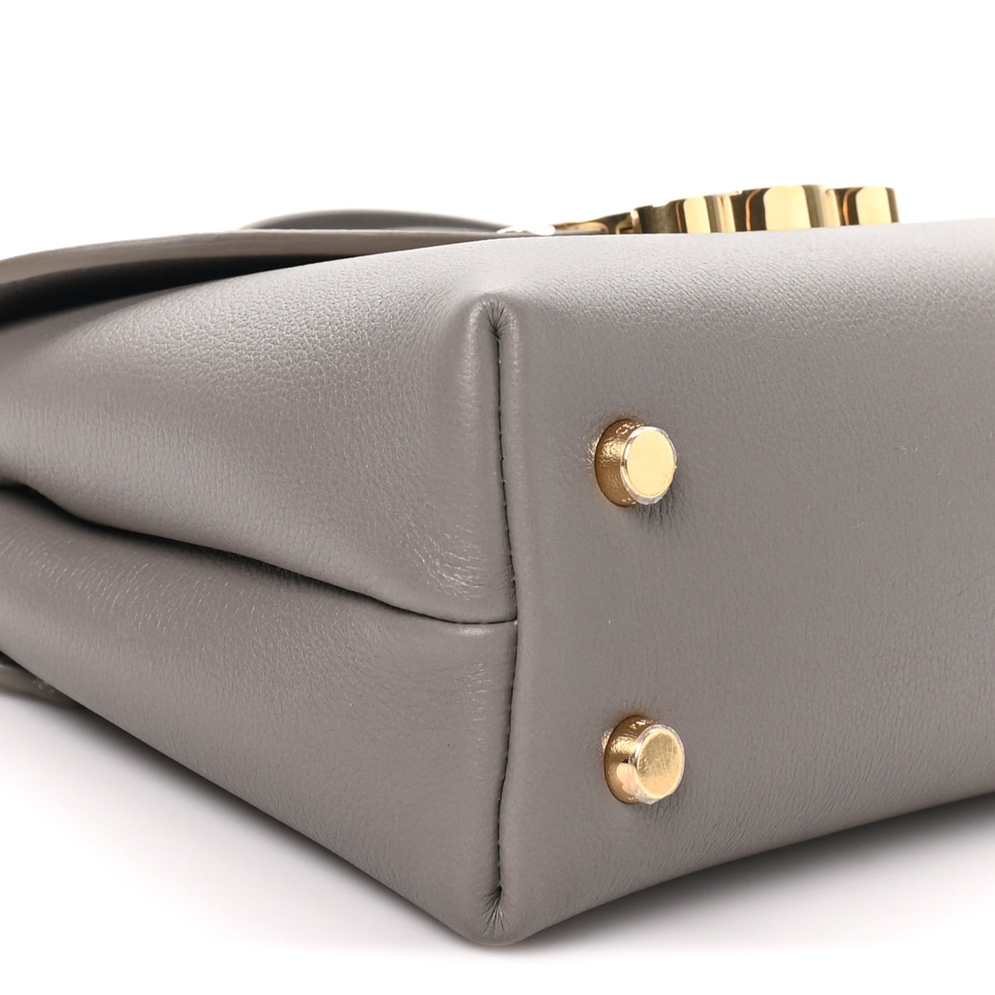 Supple Grained Calfskin Teen Nino Pebble