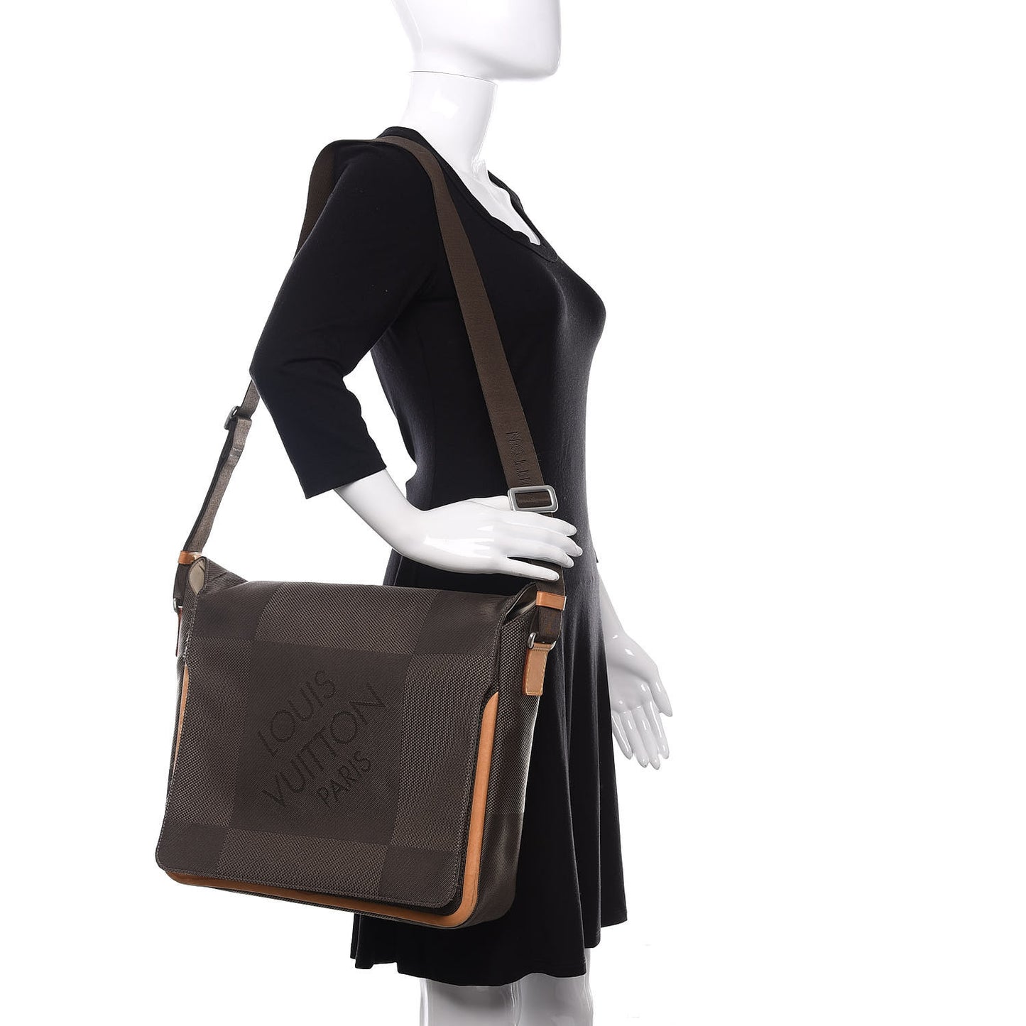 Damier Geant Messenger Bag Sable
