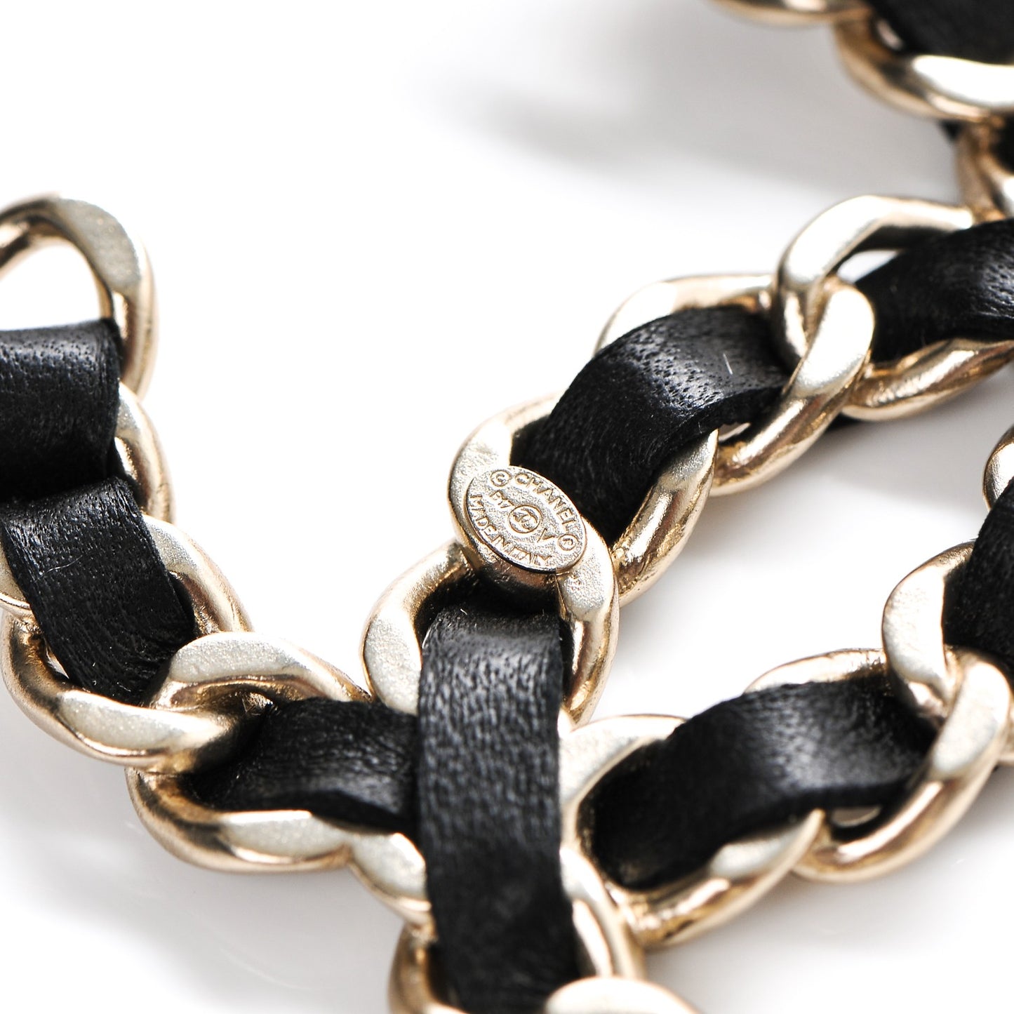 Lambskin Chain CC Brooch Black Gold