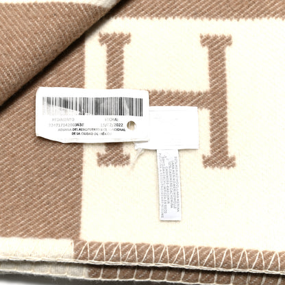 Hermes Wool Cashmere Avalon Baby Blanket Noisette Moyen White 3 of 3