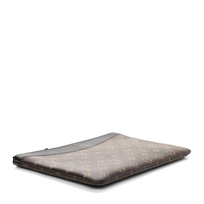 Louis Vuitton Monogram Daily Pouch Black 4 of 6