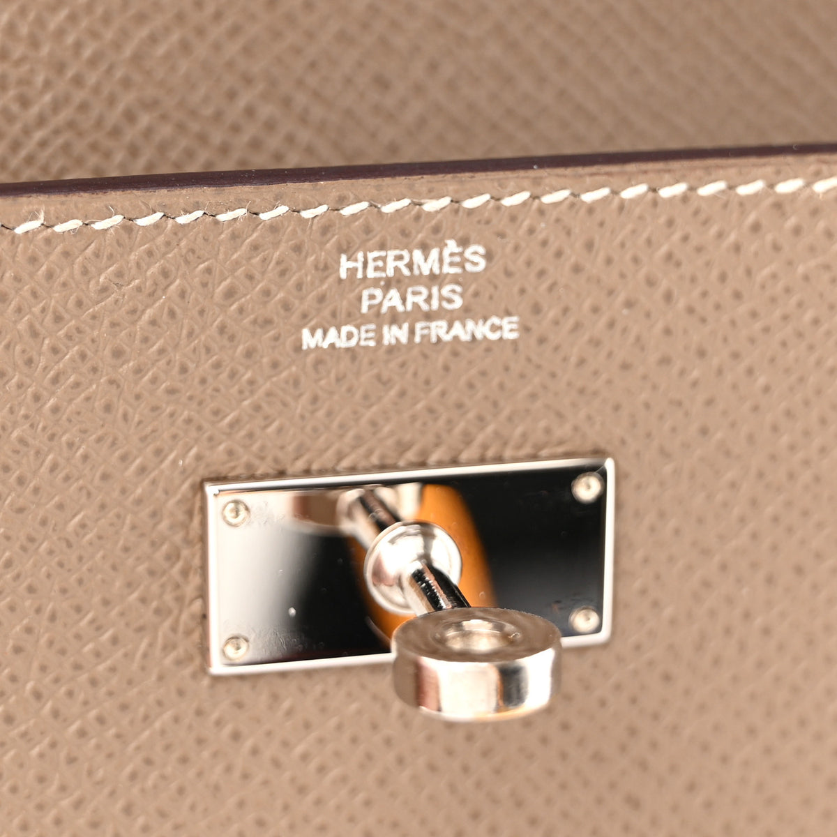 Epsom Kelly Longue Wallet Etoupe