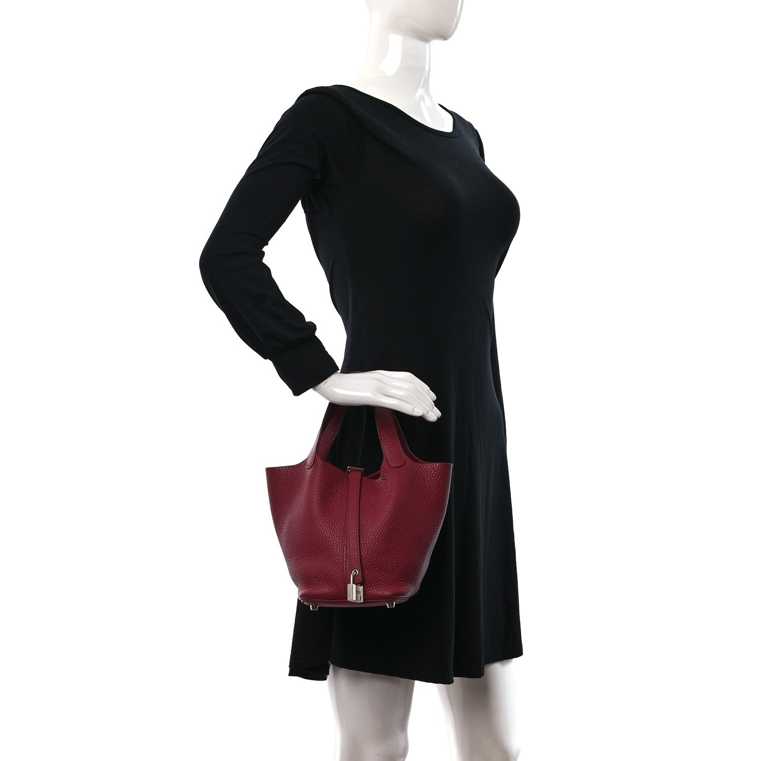 Hermes Taurillon Clemence Picotin Lock 18 PM Rubis 2 of 8