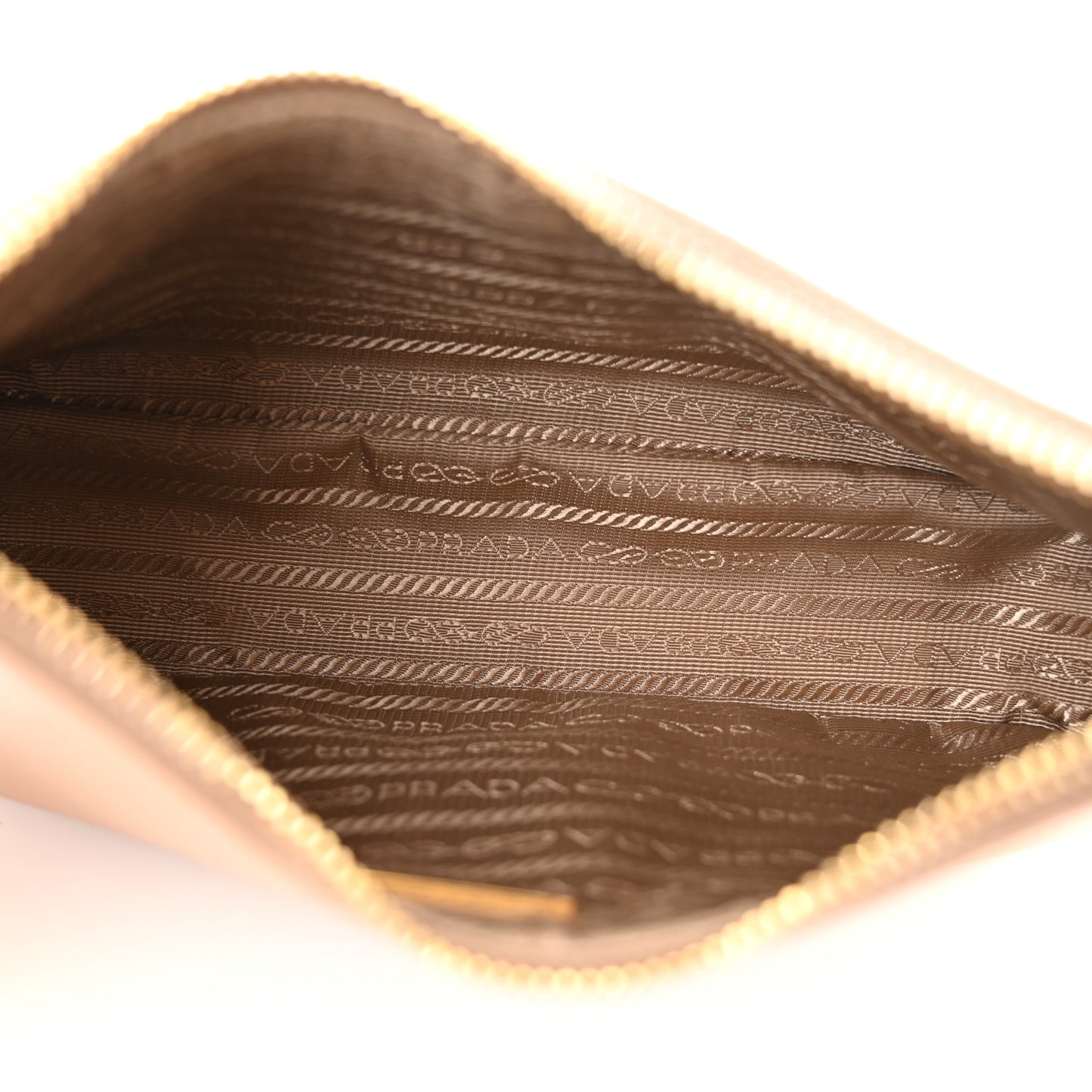 Saffiano Lux Re-Edition 2005 Shoulder Bag Cammeo