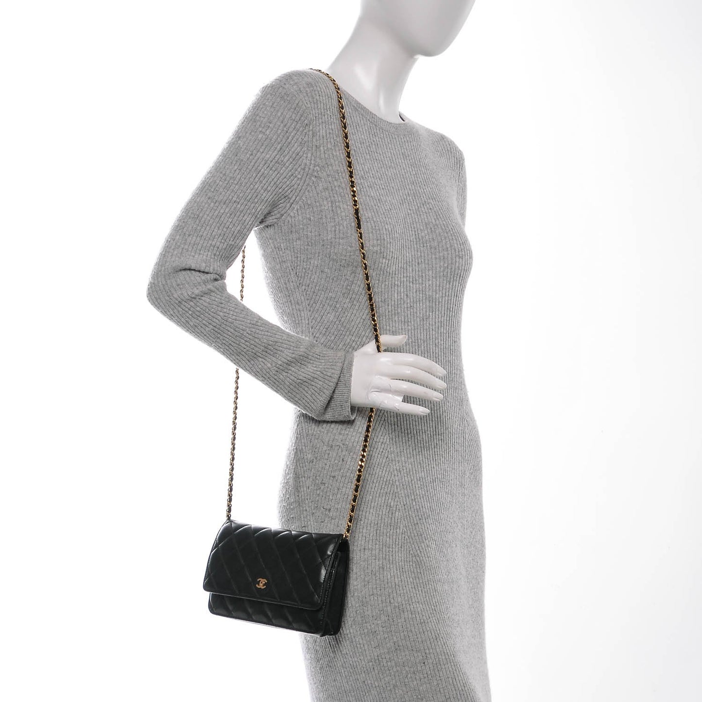 Lambskin Quilted Wallet On Chain WOC Black
