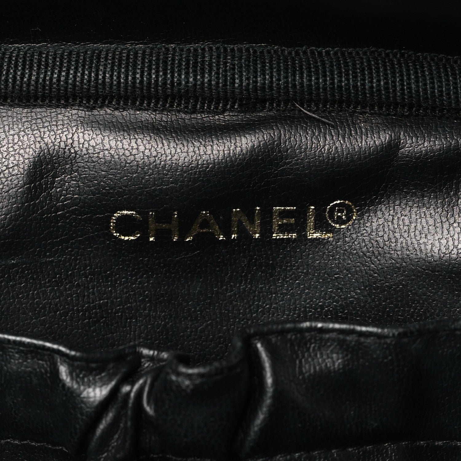 Chanel Caviar CC Vanity Cosmetic Case Black 6 of 10